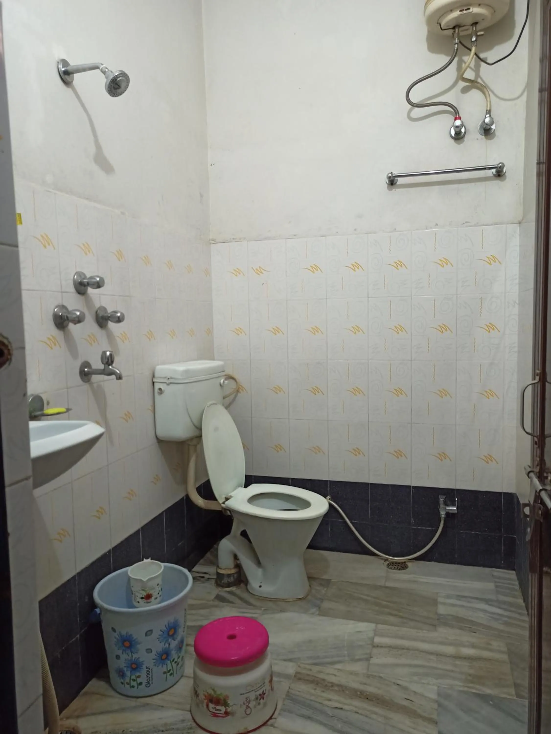 Bathroom in Teerth Guest House