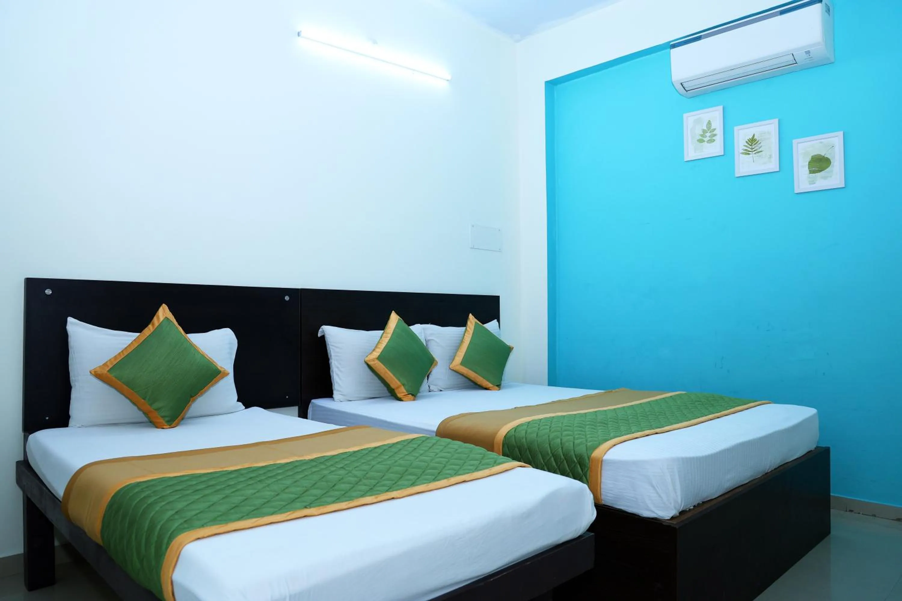 Bedroom, Bed in Royal Green Accommodation Chennai Airport