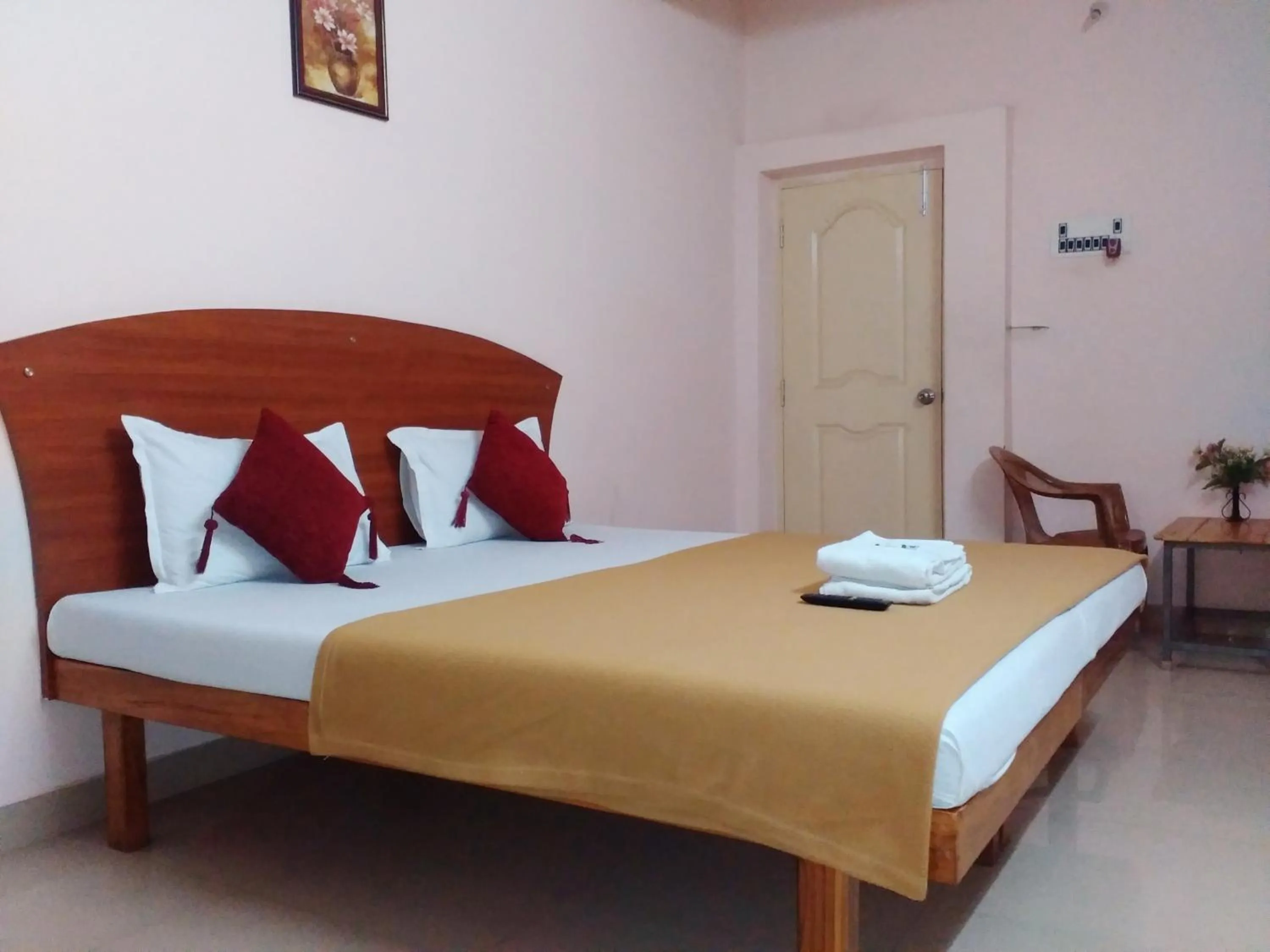 Bedroom, Bed in Royal Green Accommodation Chennai Airport