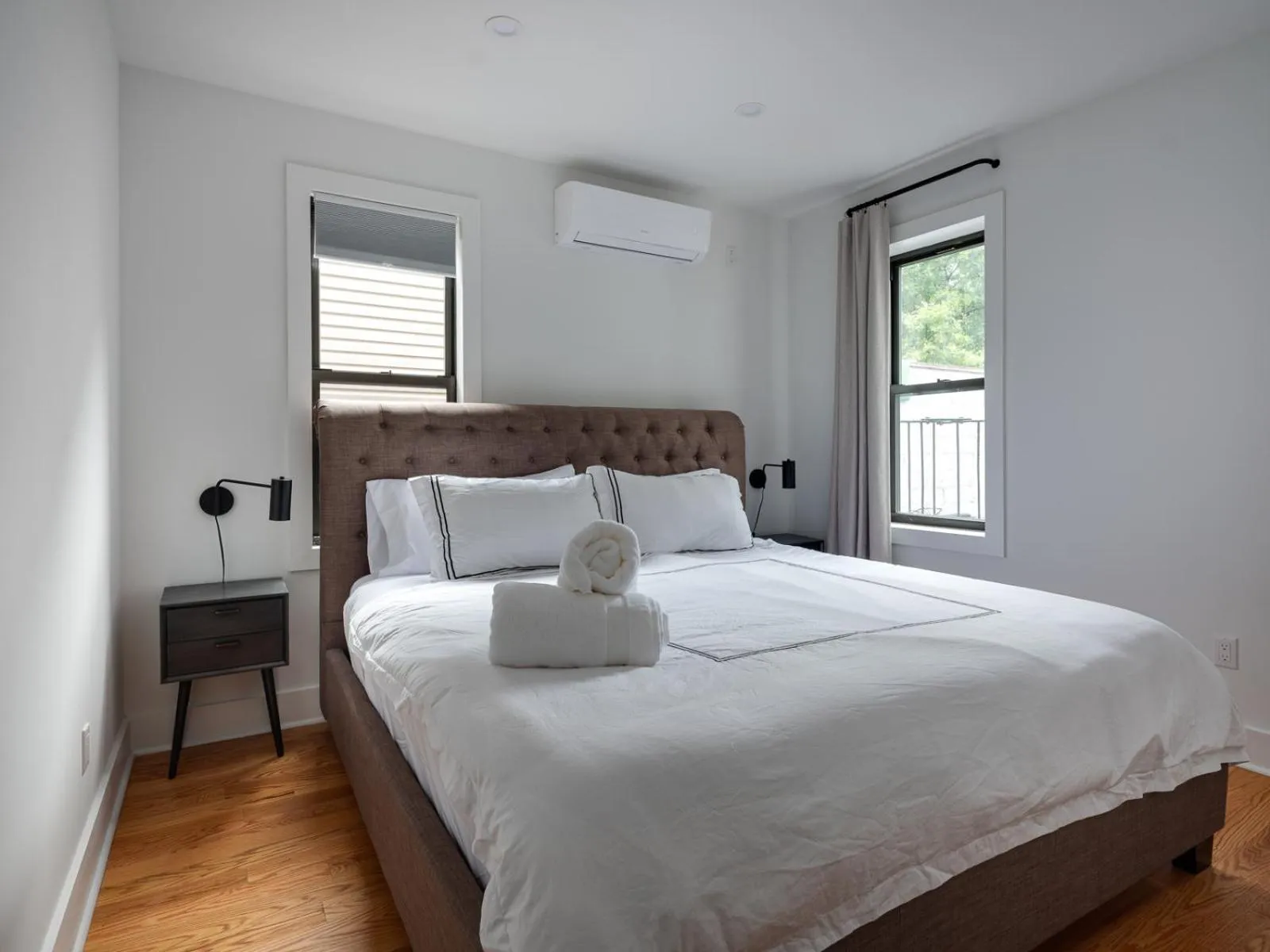 Bed in Three Bedroom Brooklynite Condo-Hotel Suite!