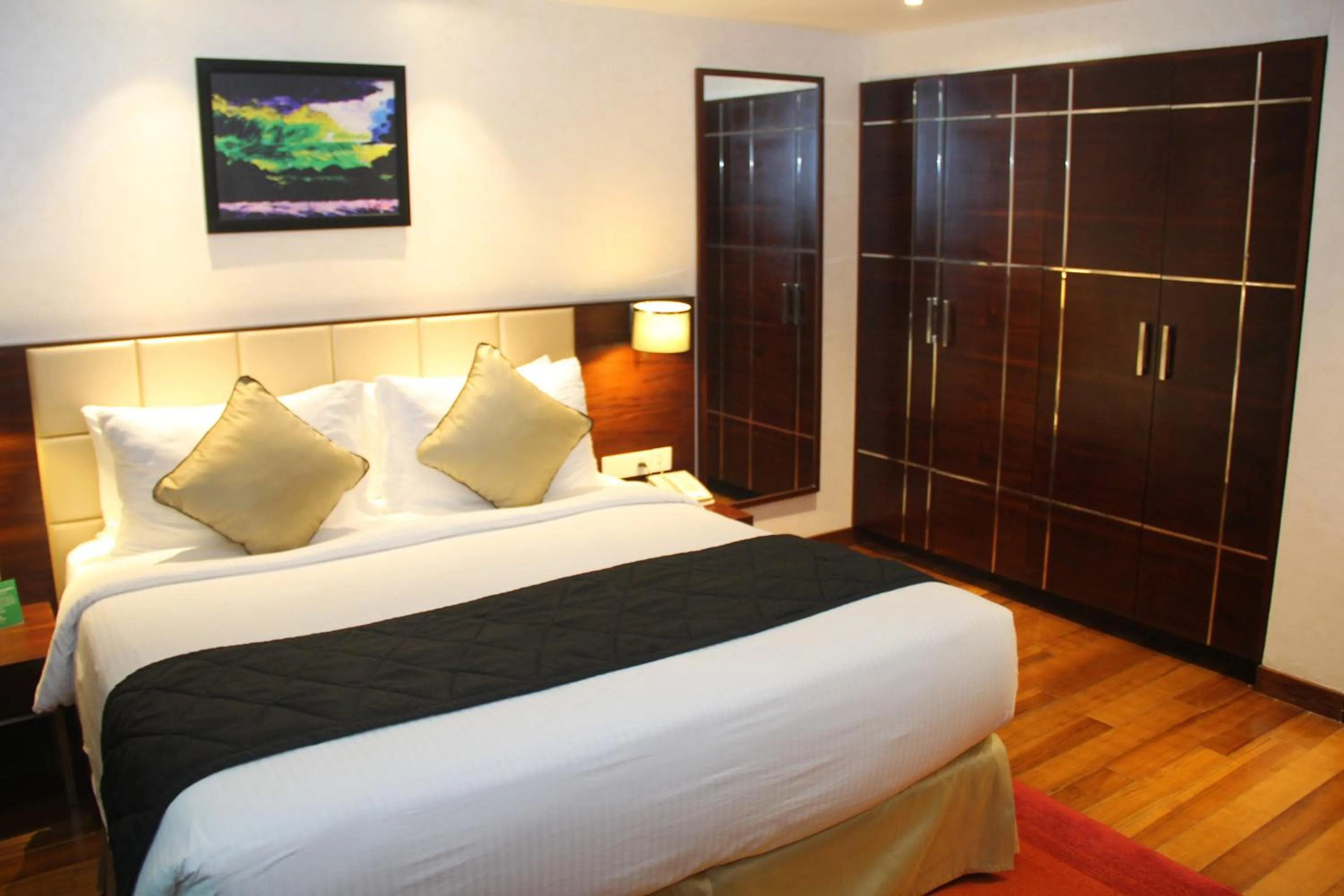 Bedroom, Bed in Howard Johnson By Wyndham, Hebbal, Bengaluru