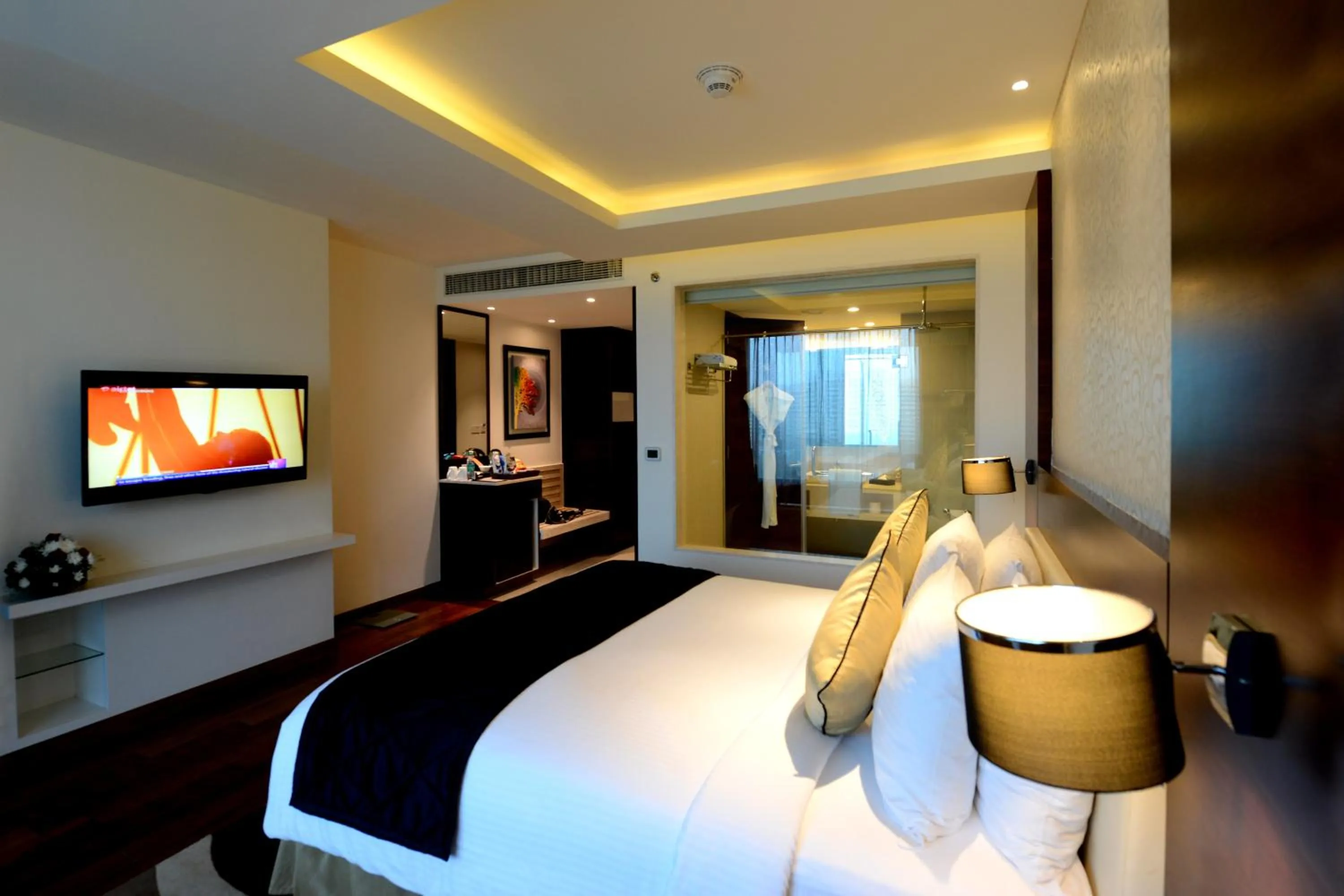 Bedroom, Bed in Howard Johnson By Wyndham, Hebbal, Bengaluru