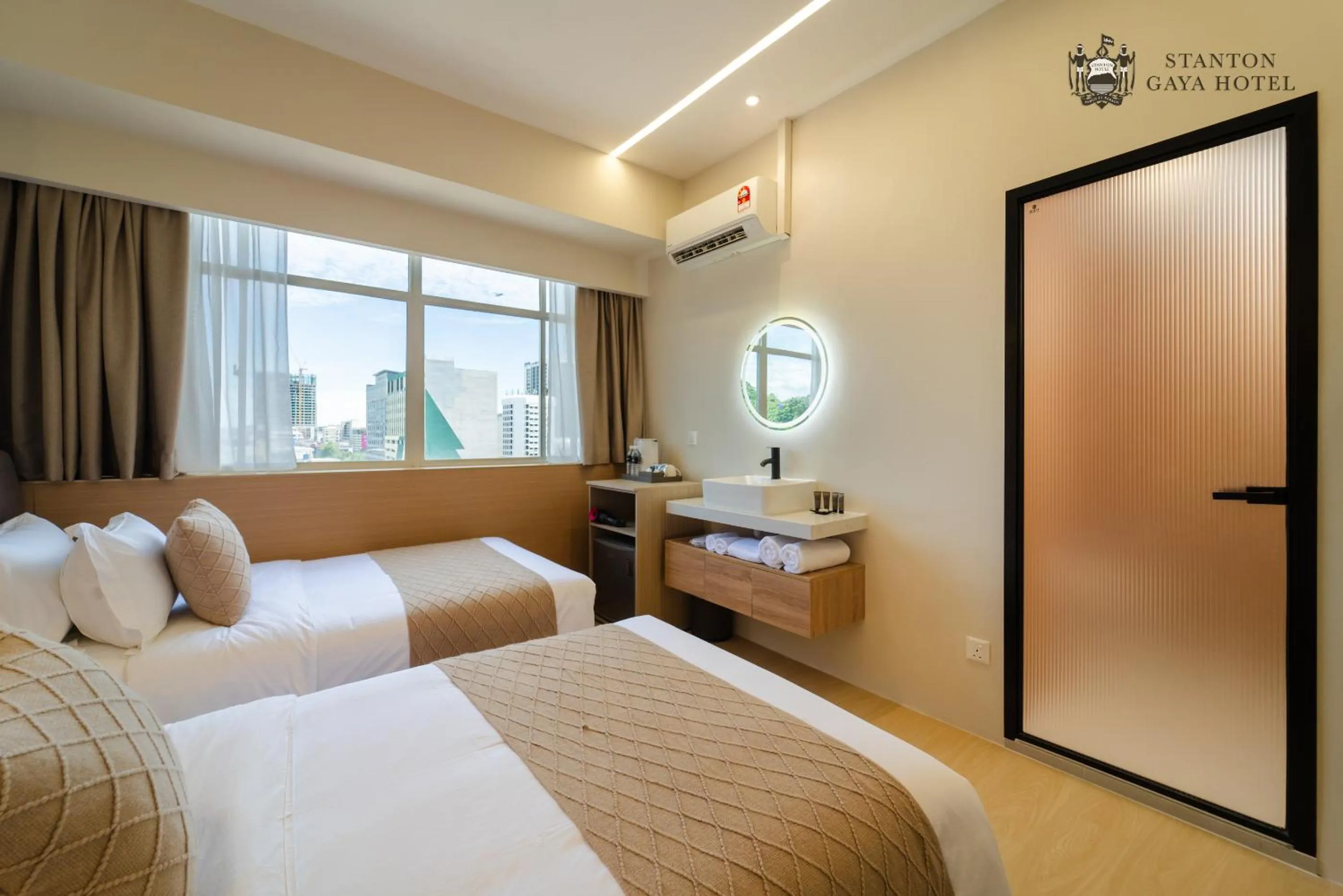 View (from property/room), Bed in Stanton Gaya Hotel