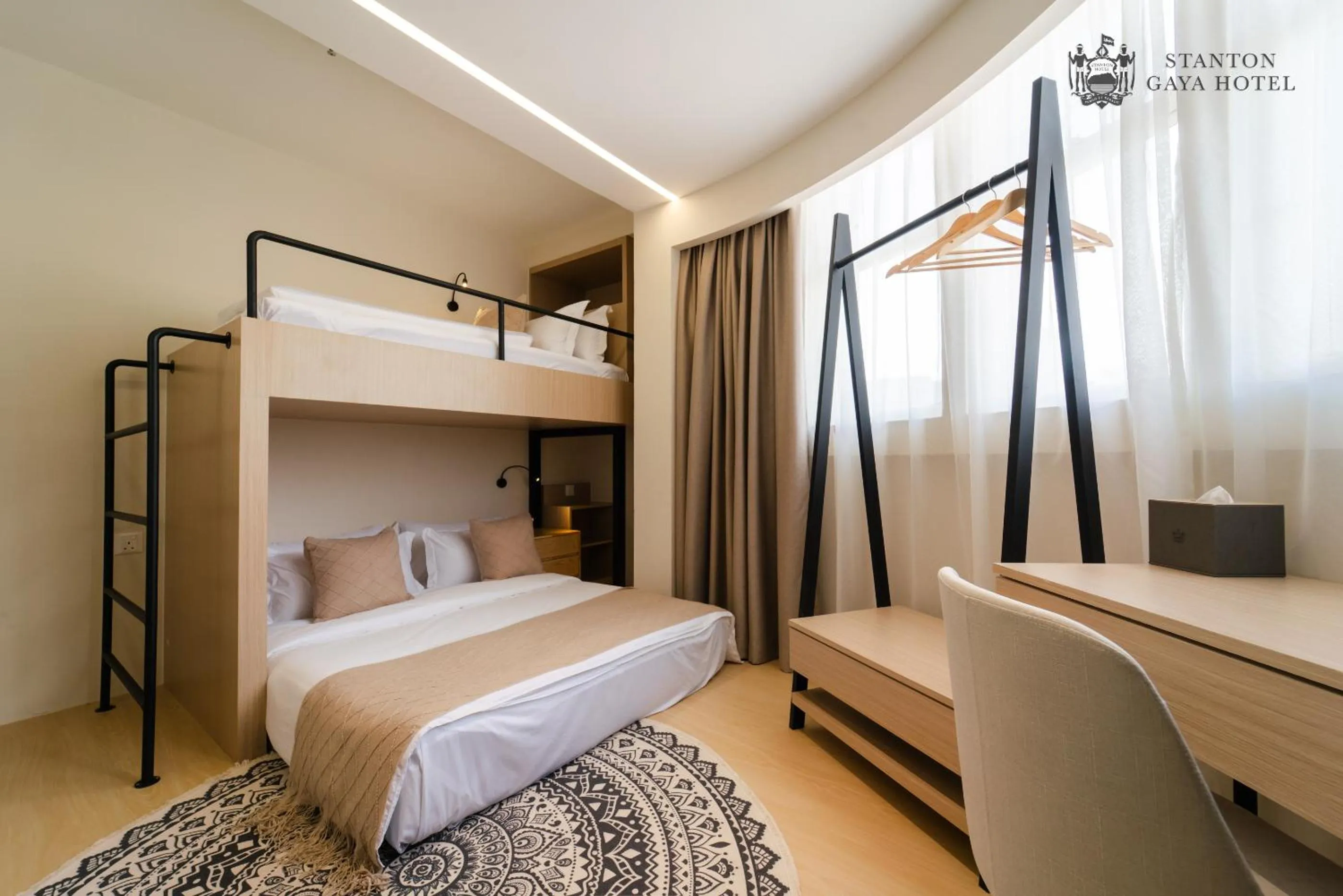 View (from property/room), Bed in Stanton Gaya Hotel