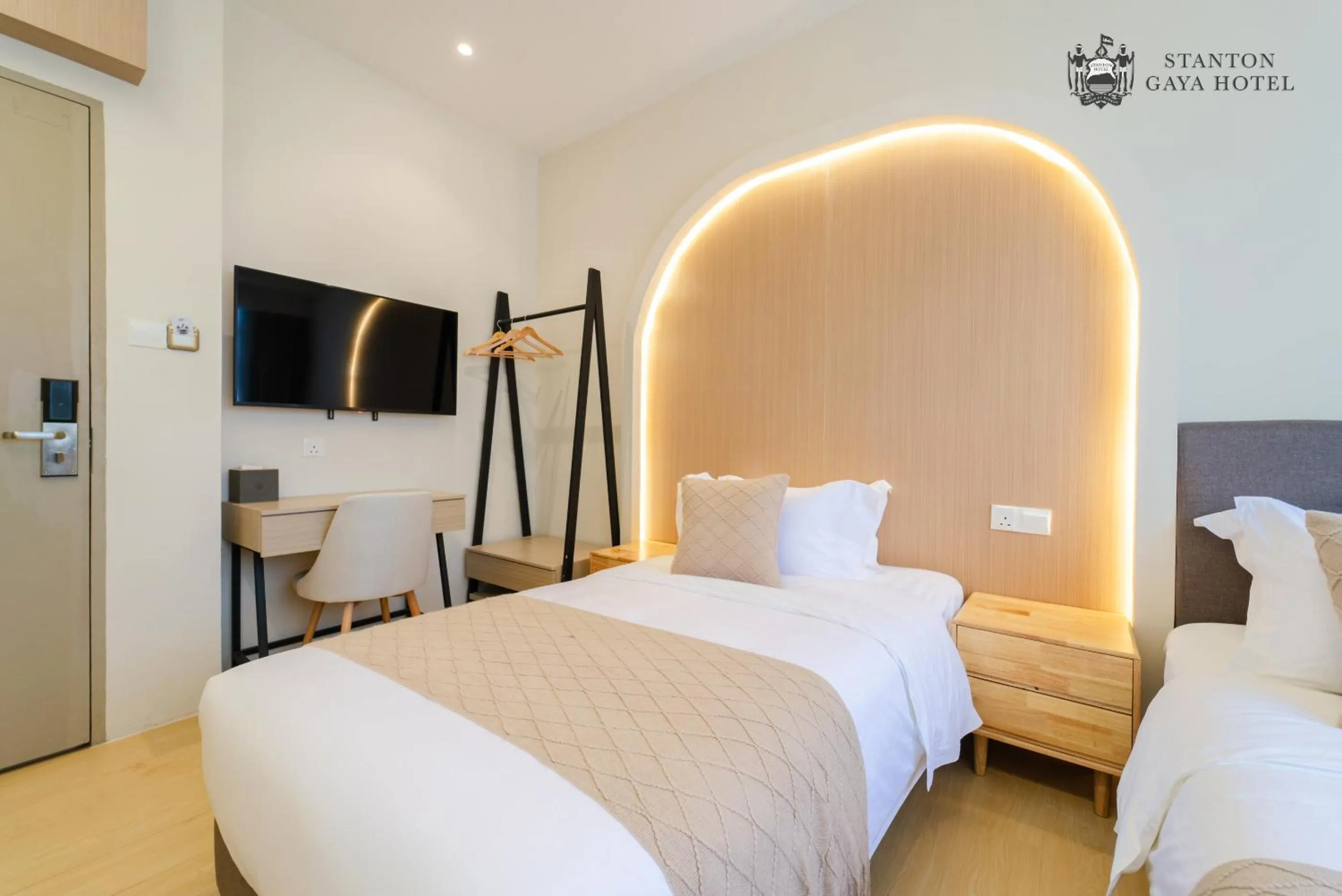 Bed in Stanton Gaya Hotel