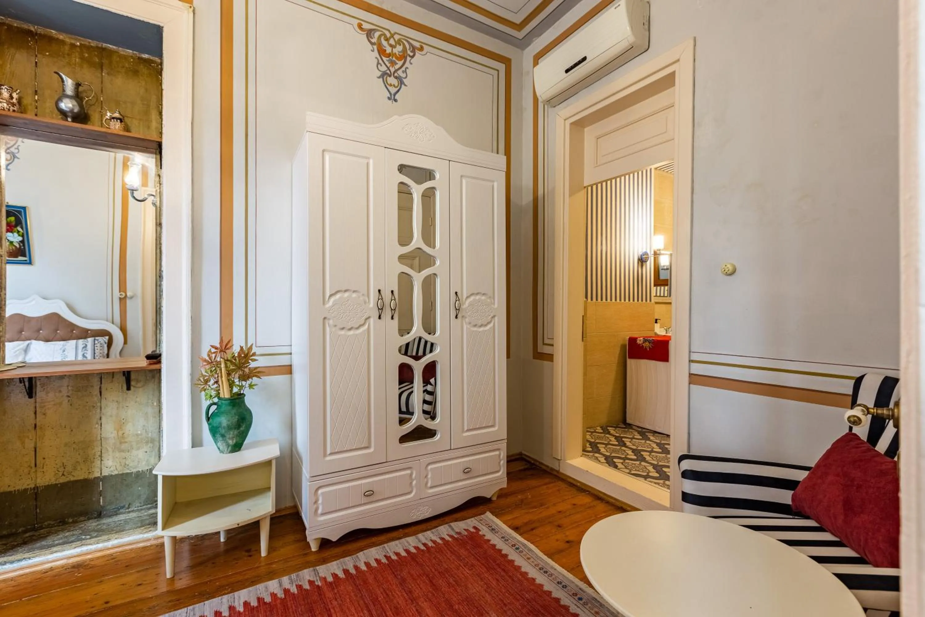 Bedroom in Ali Pasha Apartment