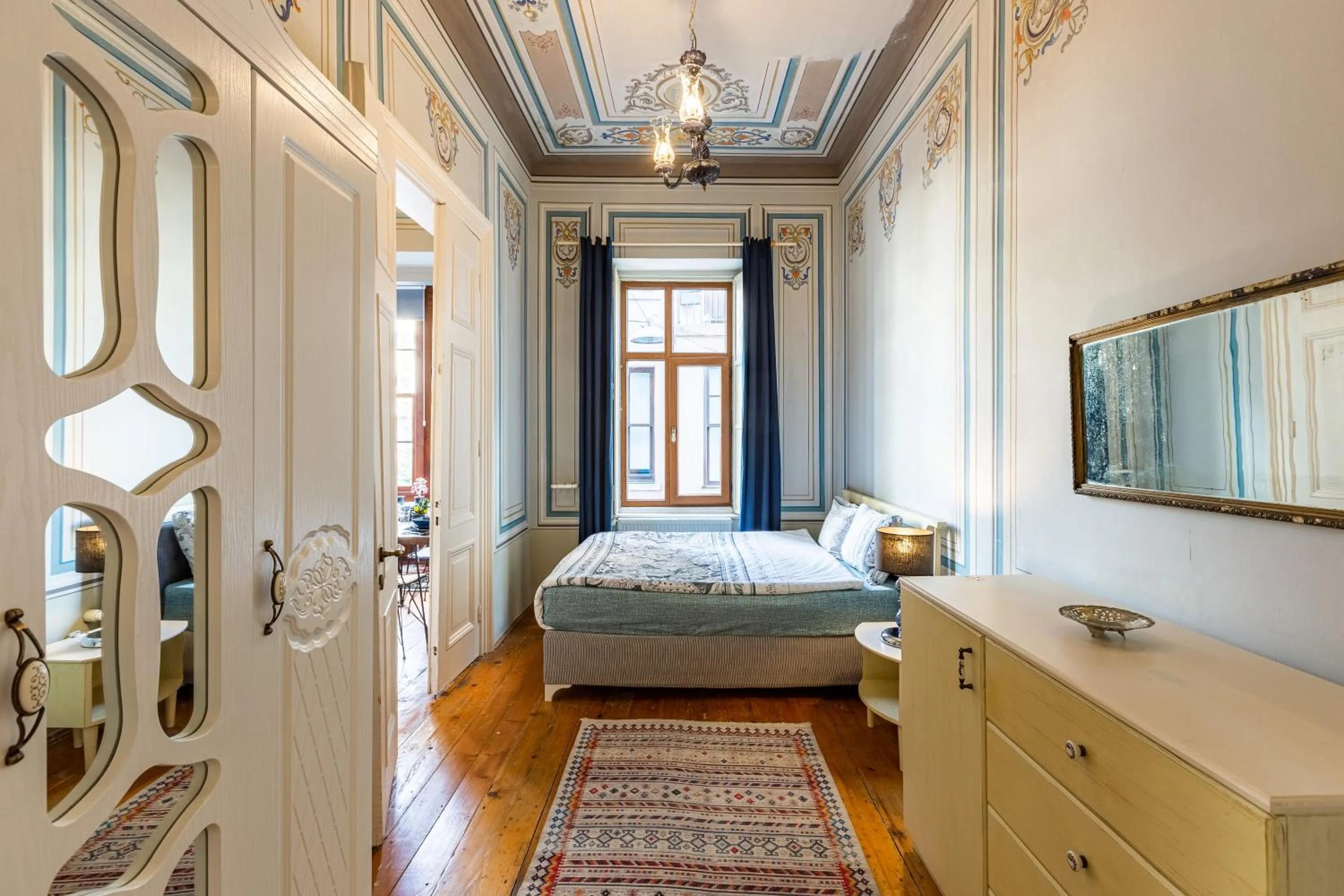 Bed in Ali Pasha Apartment