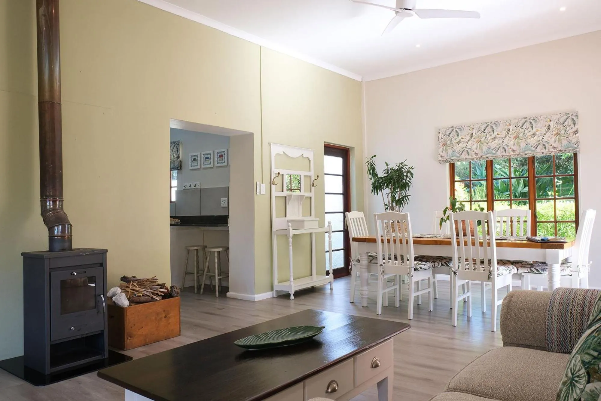 Dining area in High Season Farm Luxury Cottages