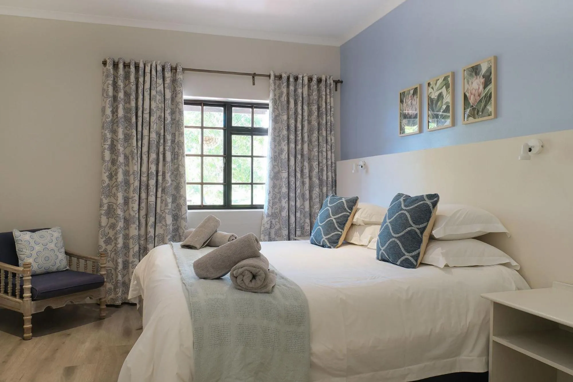 Bedroom, Bed in High Season Farm Luxury Cottages