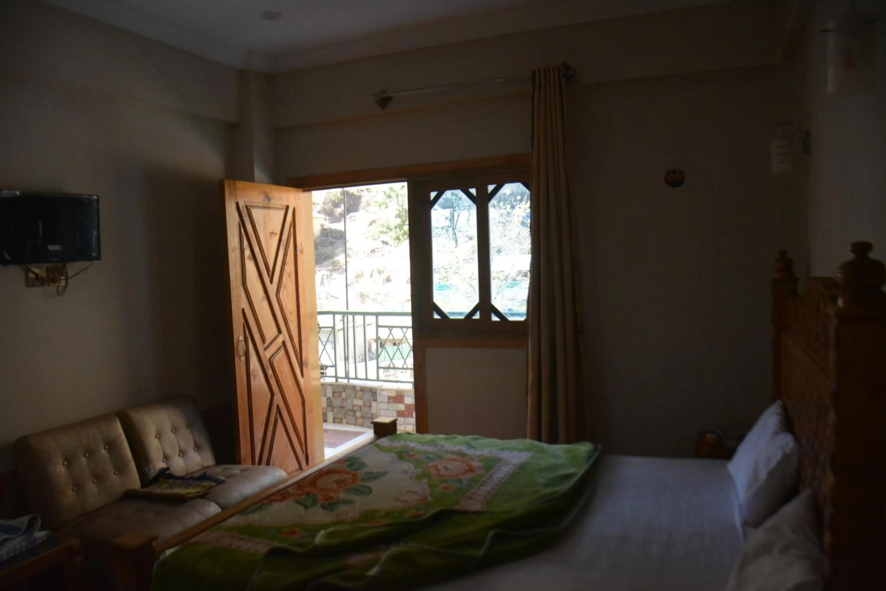Bed in PC Green Hotel, Mahandri, Kaghan