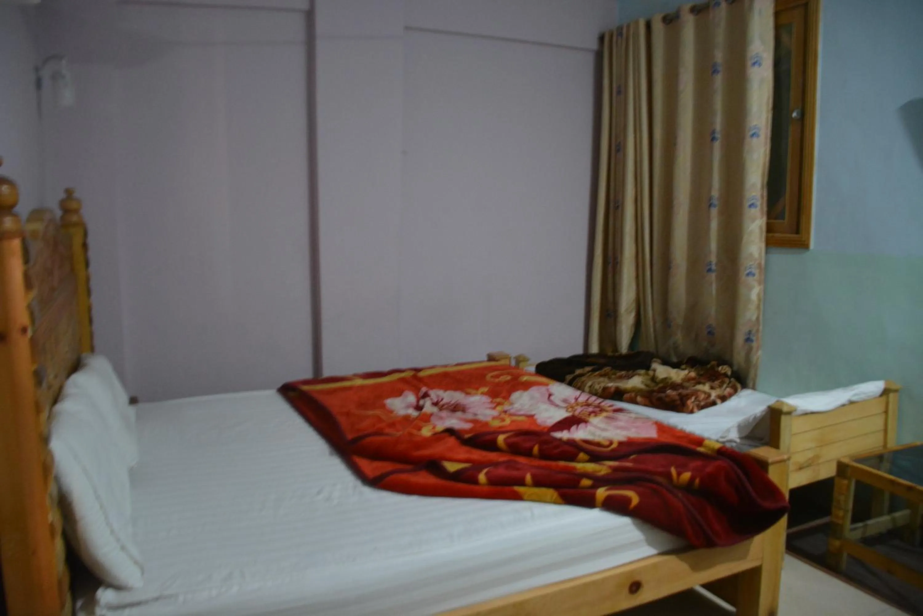 Bed in PC Green Hotel, Mahandri, Kaghan