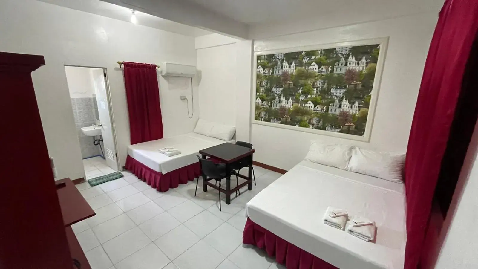 Family Room in DESTINY'S PLACE HOTEL - STAY COOL THIS SUMMER! COLD ROOMS!! CHEAPEST RATE! NEAR ROBINSONs XENTRO MALL!! Family Room in DESTINY'S PLACE HOTEL - STAY COOL THIS SUMMER! COLD ROOMS!! CHEAPEST RATE! NEAR ROBINSONs XENTRO MALL!!