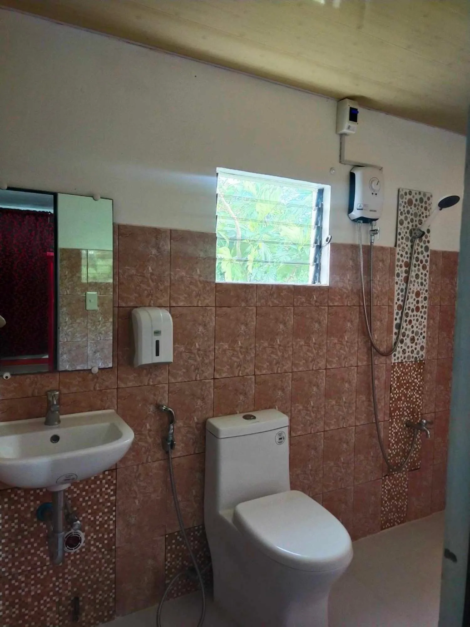 Bathroom in DESTINY'S PLACE HOTEL - STAY COOL THIS SUMMER! COLD ROOMS!! CHEAPEST RATE! NEAR ROBINSONs XENTRO MALL!!