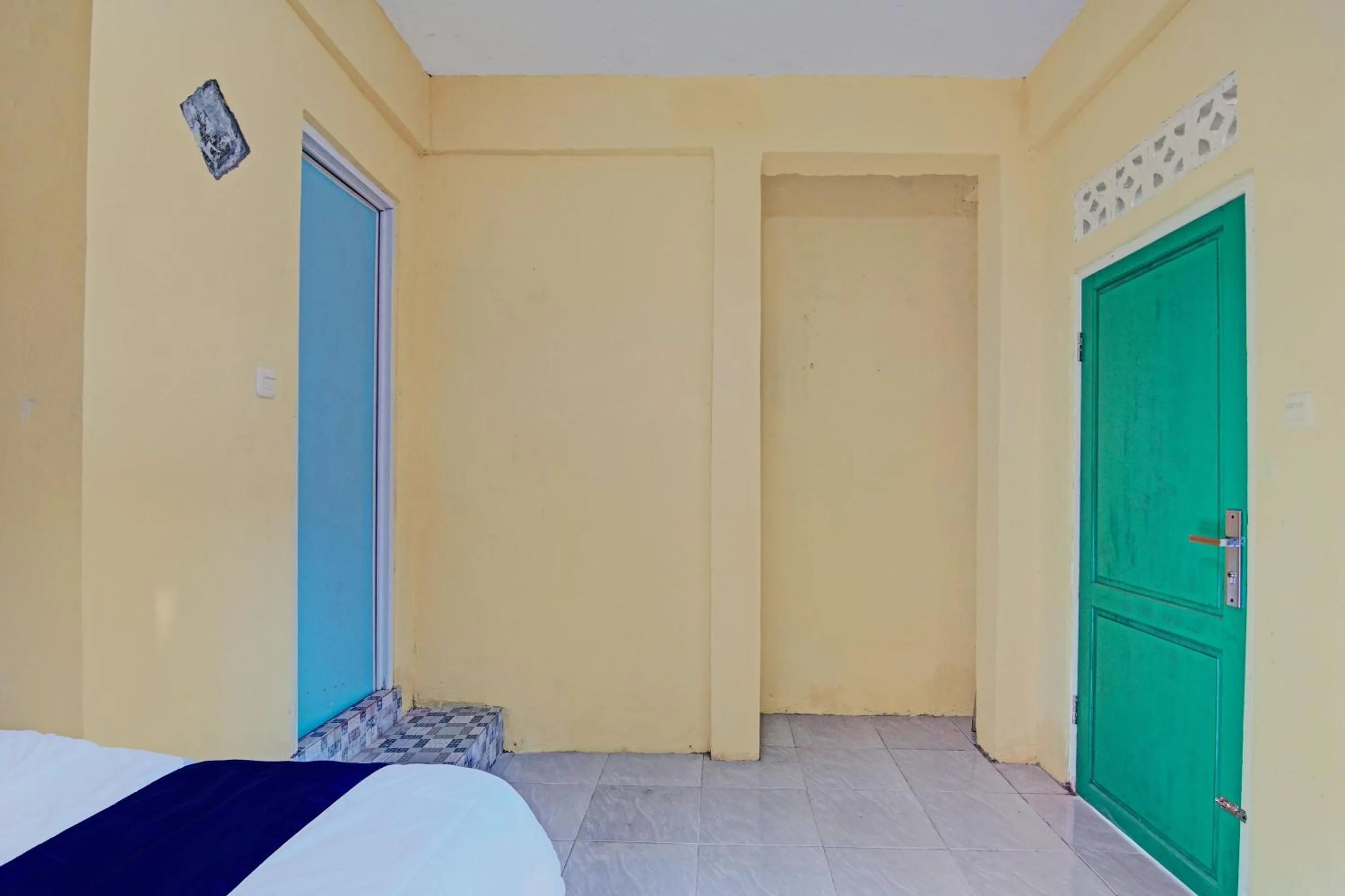 Bedroom, Bed in Hotel O Meranti HomestayNearJembatan Siak