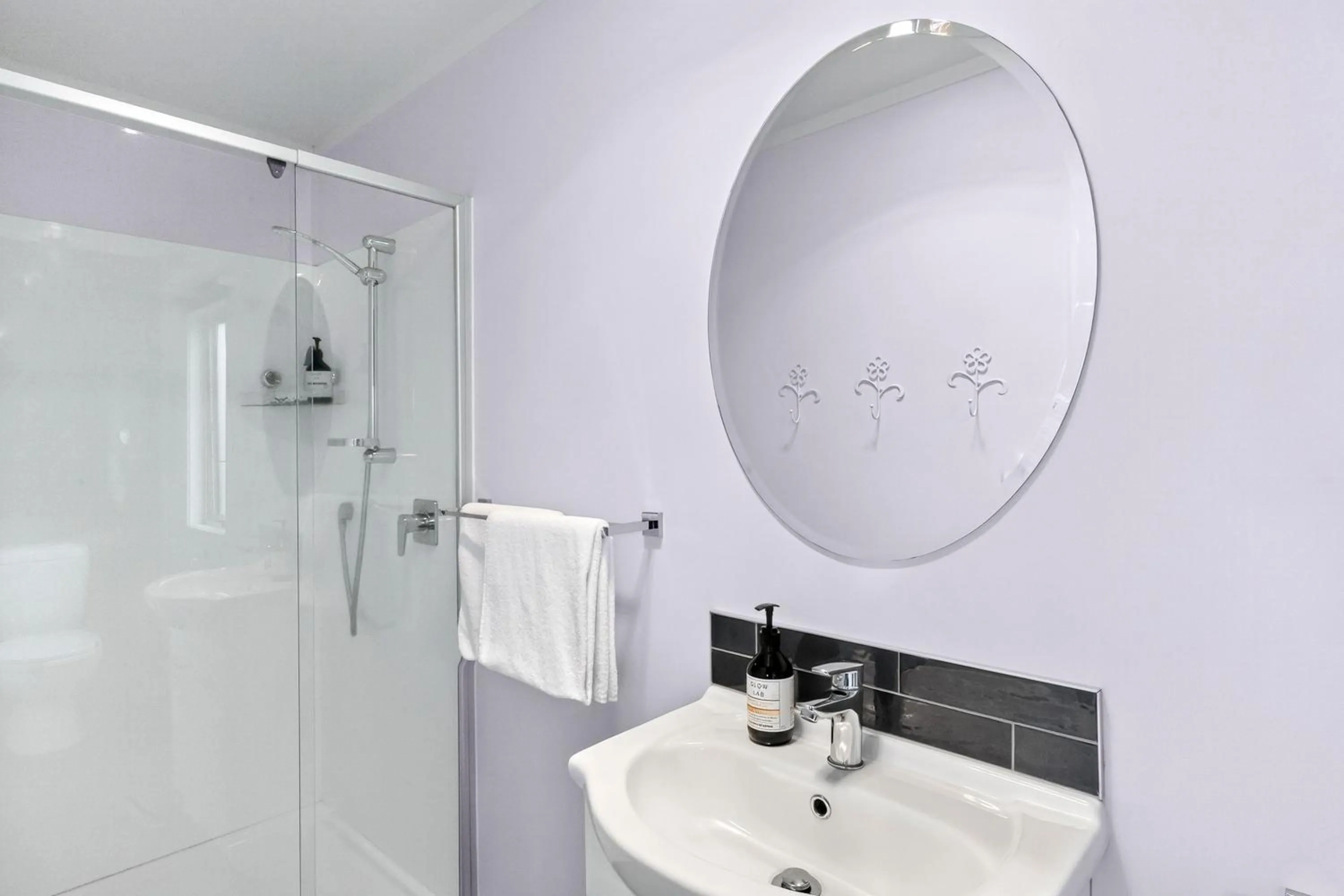 Shower in Matamata Lodge