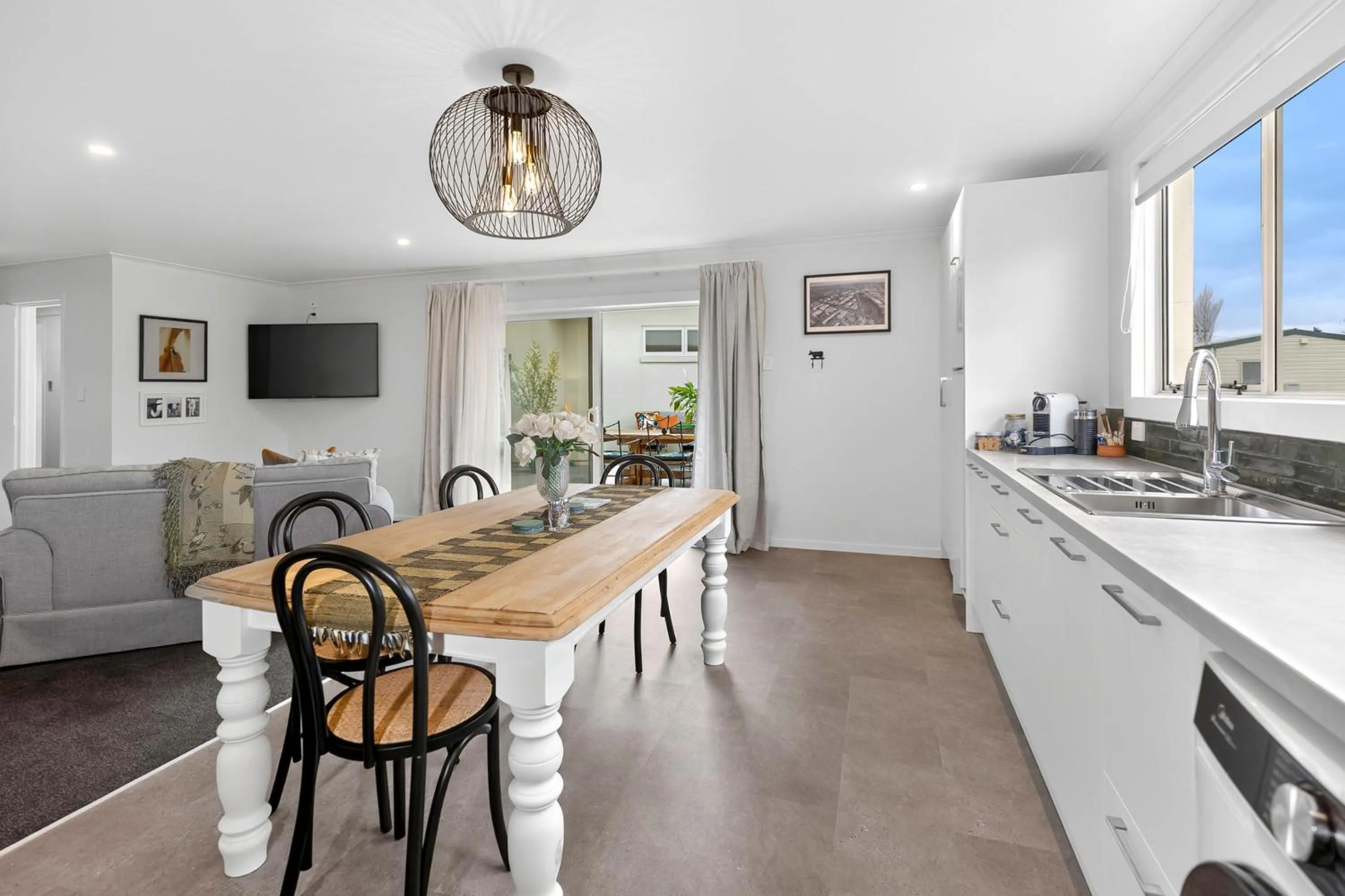 Kitchen or kitchenette in Matamata Lodge