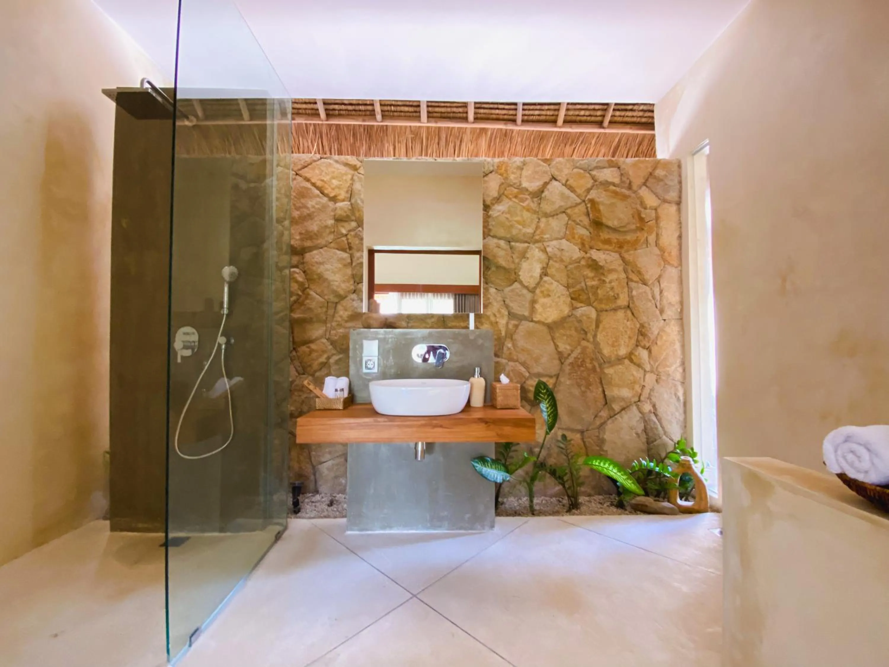 Shower in Reset Lombok Hotel