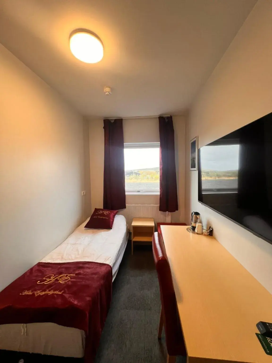 Single Room with Bath in Hótel Eyjafjallajökull Single Room with Bath in Hótel Eyjafjallajökull