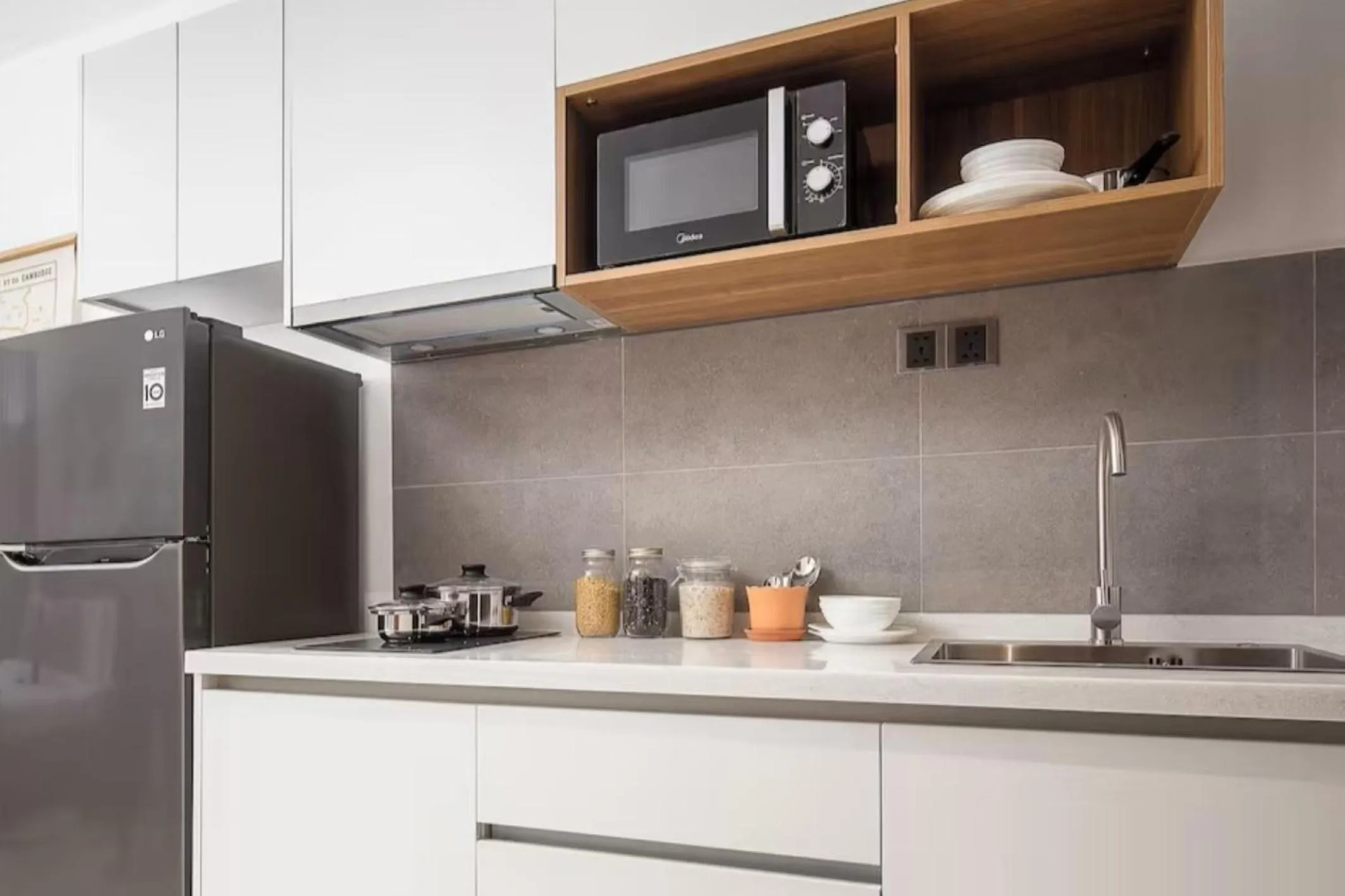Kitchen or kitchenette in Velea Serviced Apartments & Suites