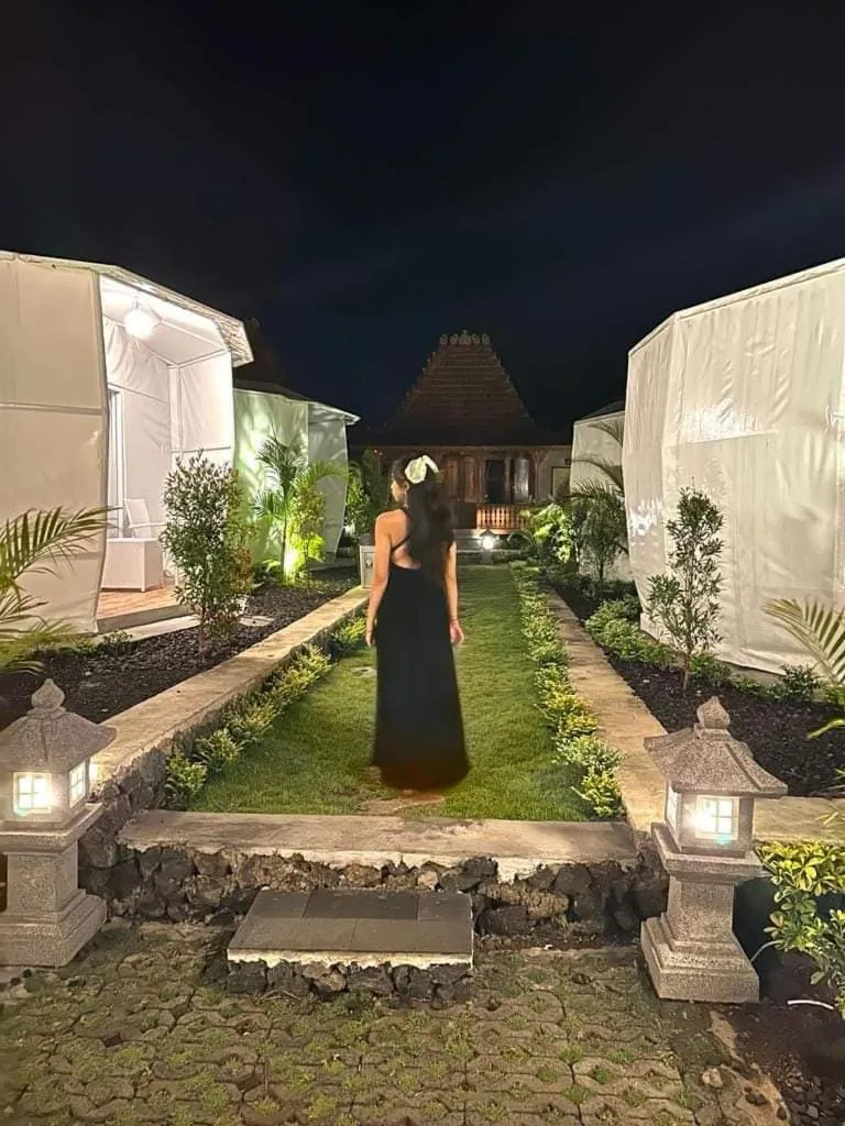 Night in Starlake Villa & Glamping