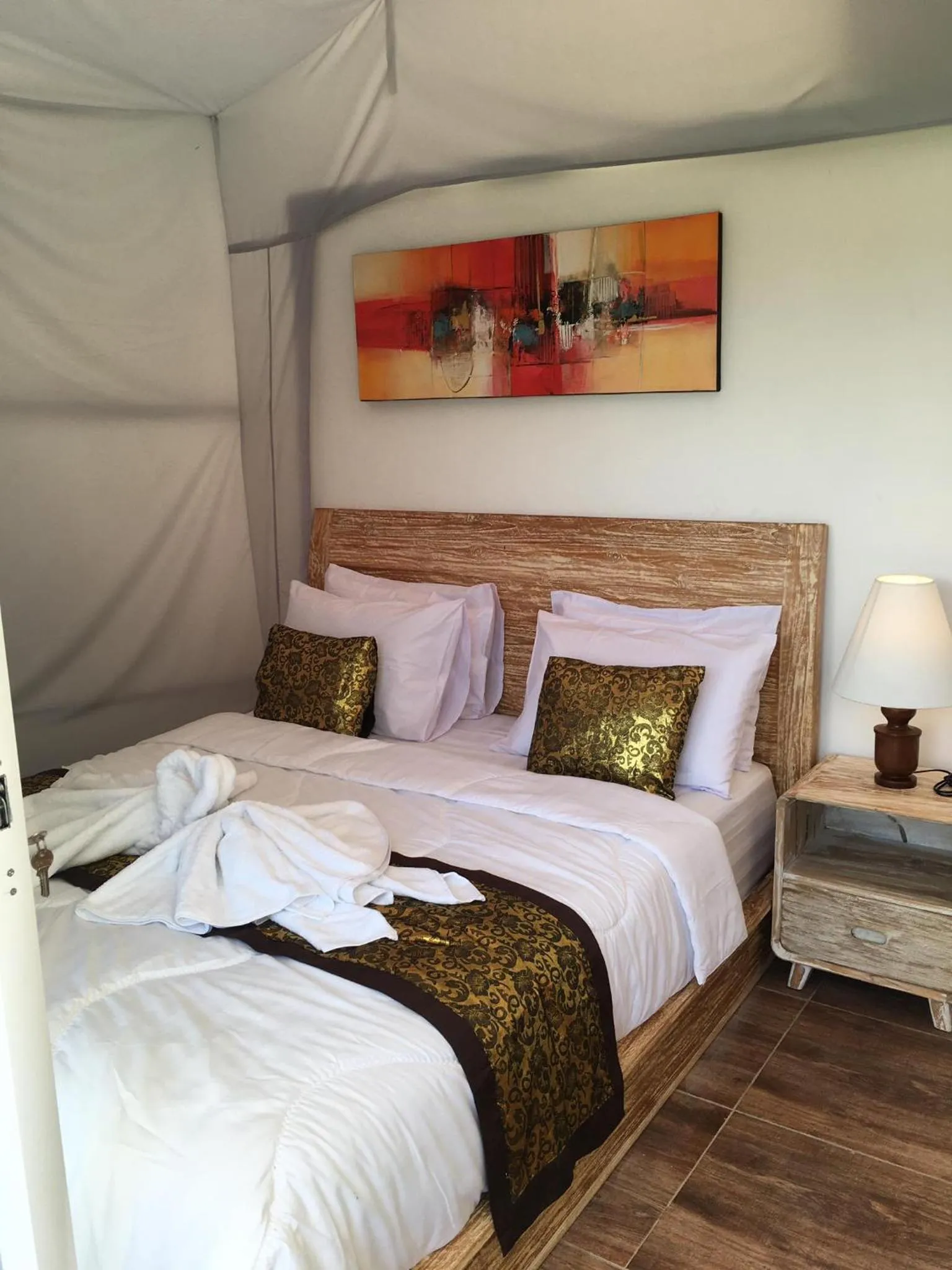 Bed in Starlake Villa & Glamping