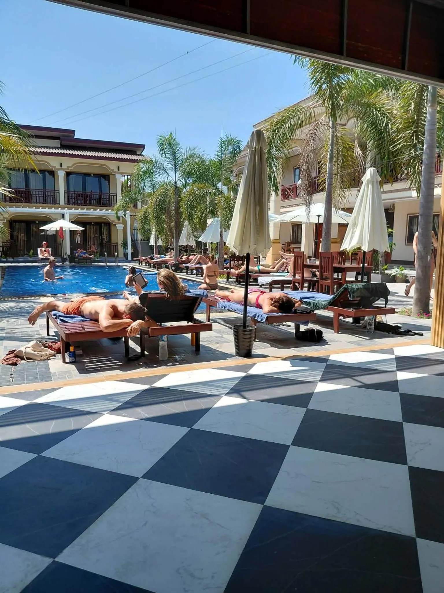 Restaurant/places to eat in Lebijou Guesthouse - Konesavath