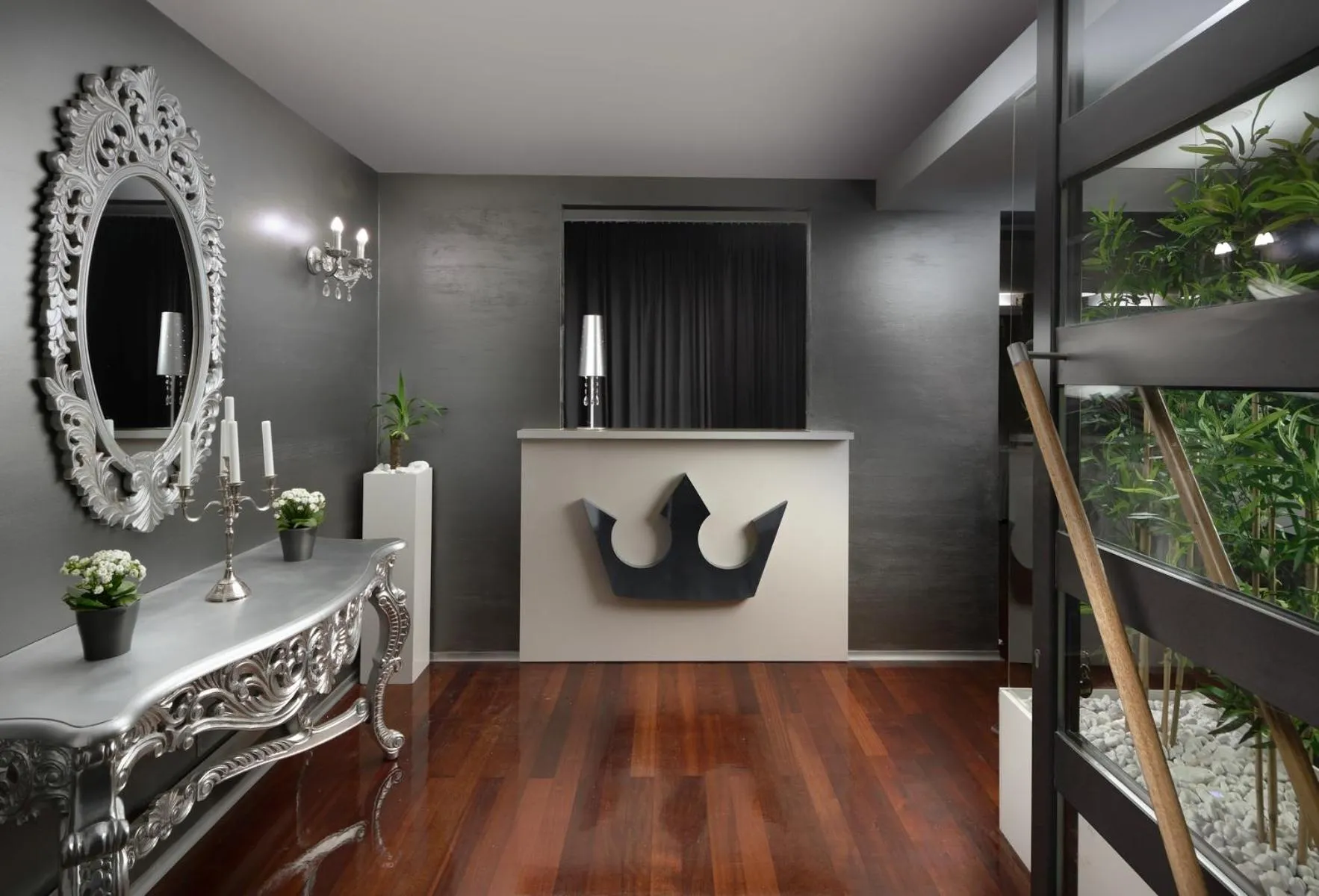 Lobby or reception in Boutique Hotel Chevalier by Bura Hotels - Adults Only