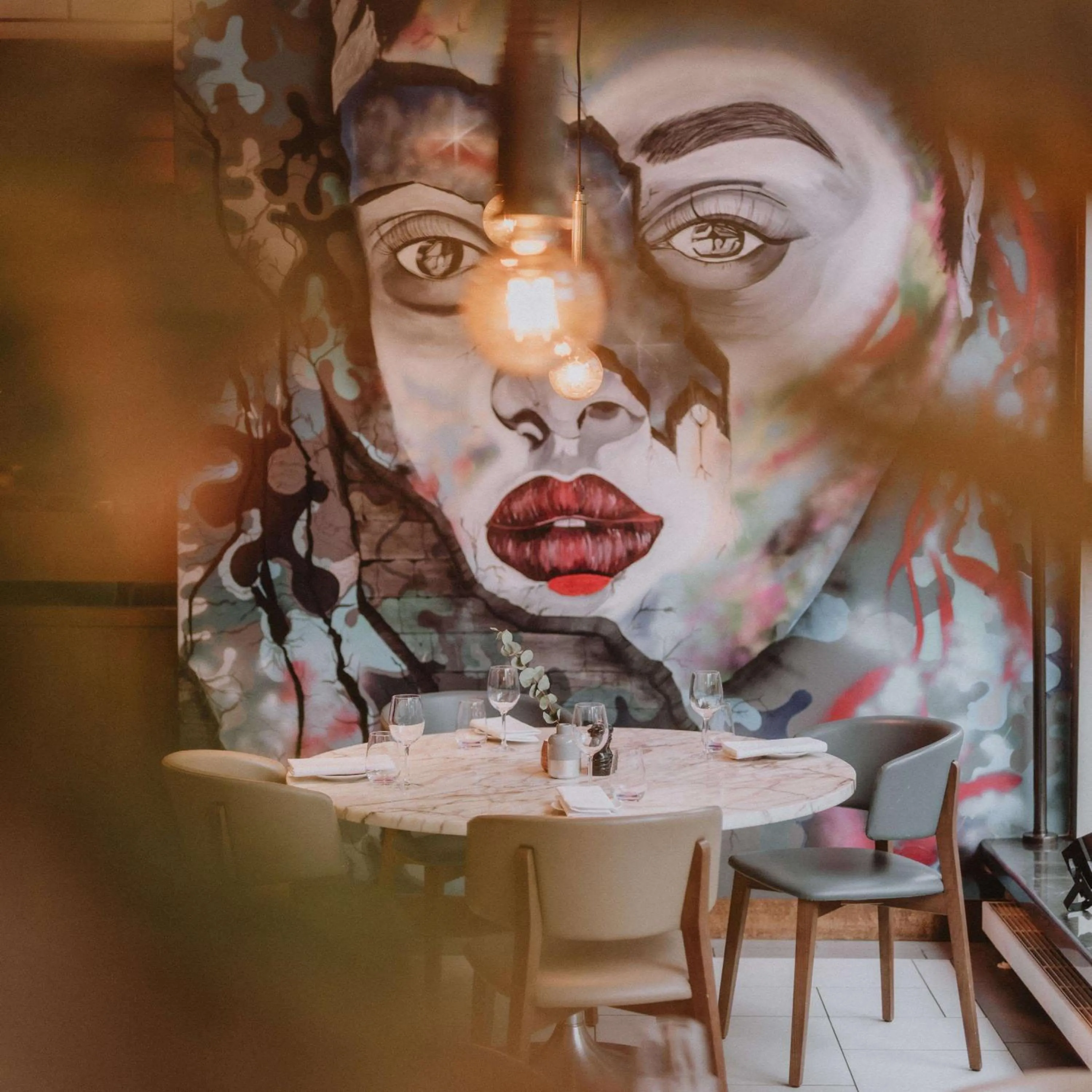 Dining area in Hilton Rotterdam