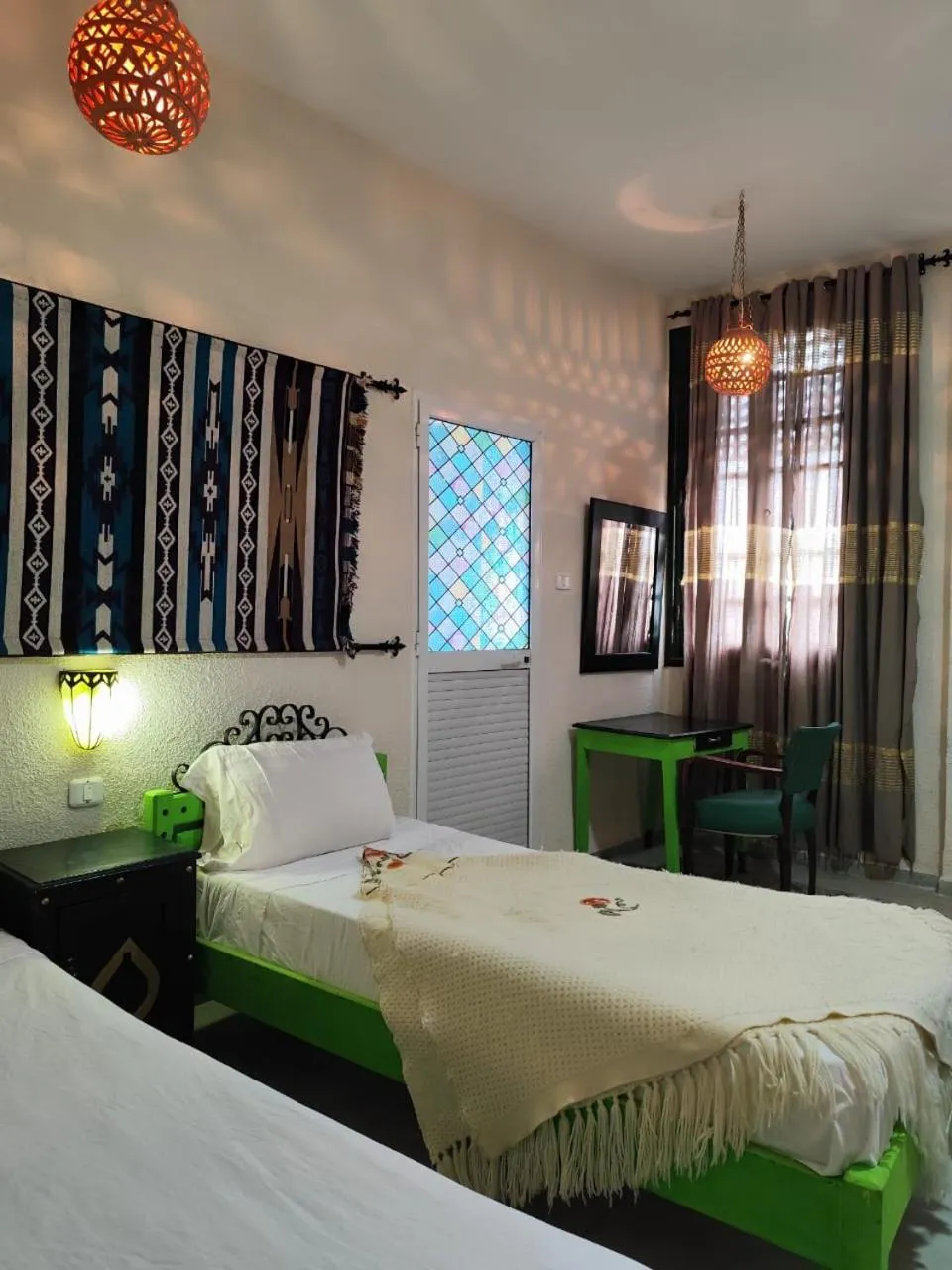 Bedroom, Bed in Hôtel Ayachi