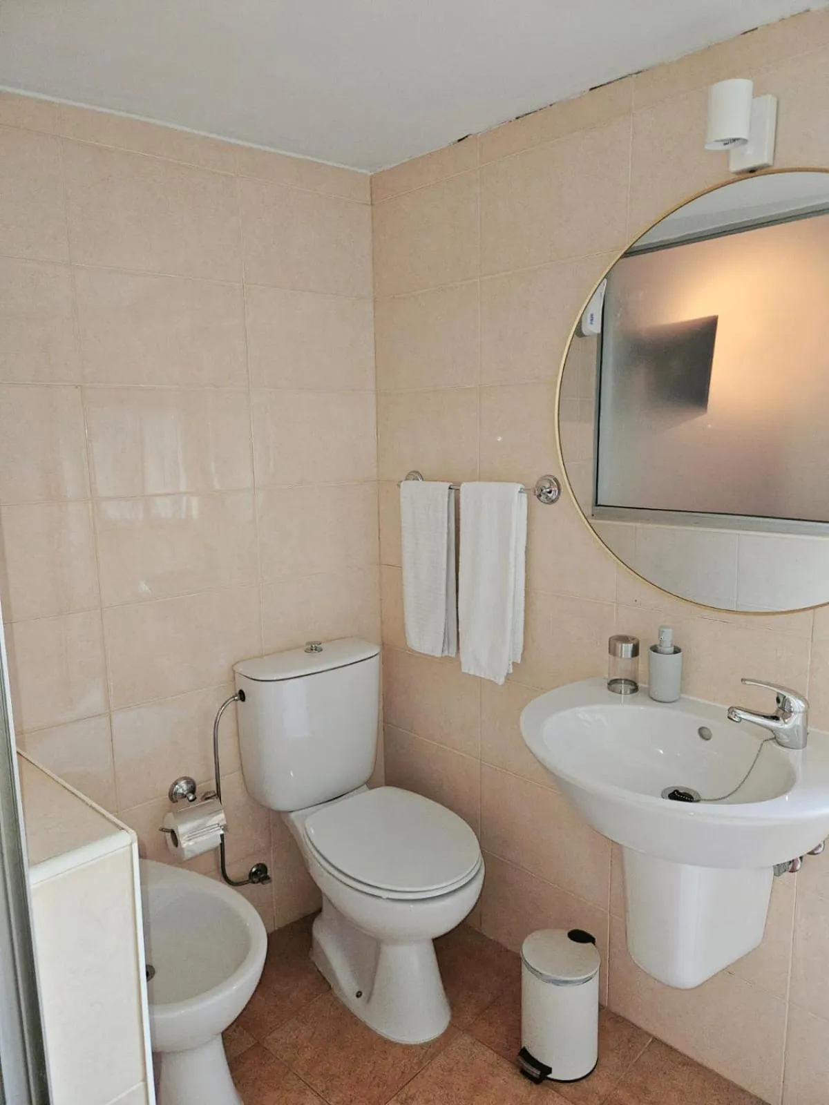 Bathroom in Alcamim Guesthouse