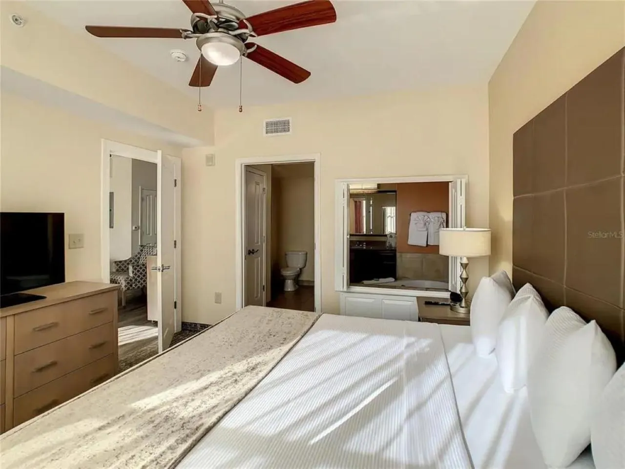 Bedroom, Bed in Cozy Orlando Resort Condo 4Mi from Disney