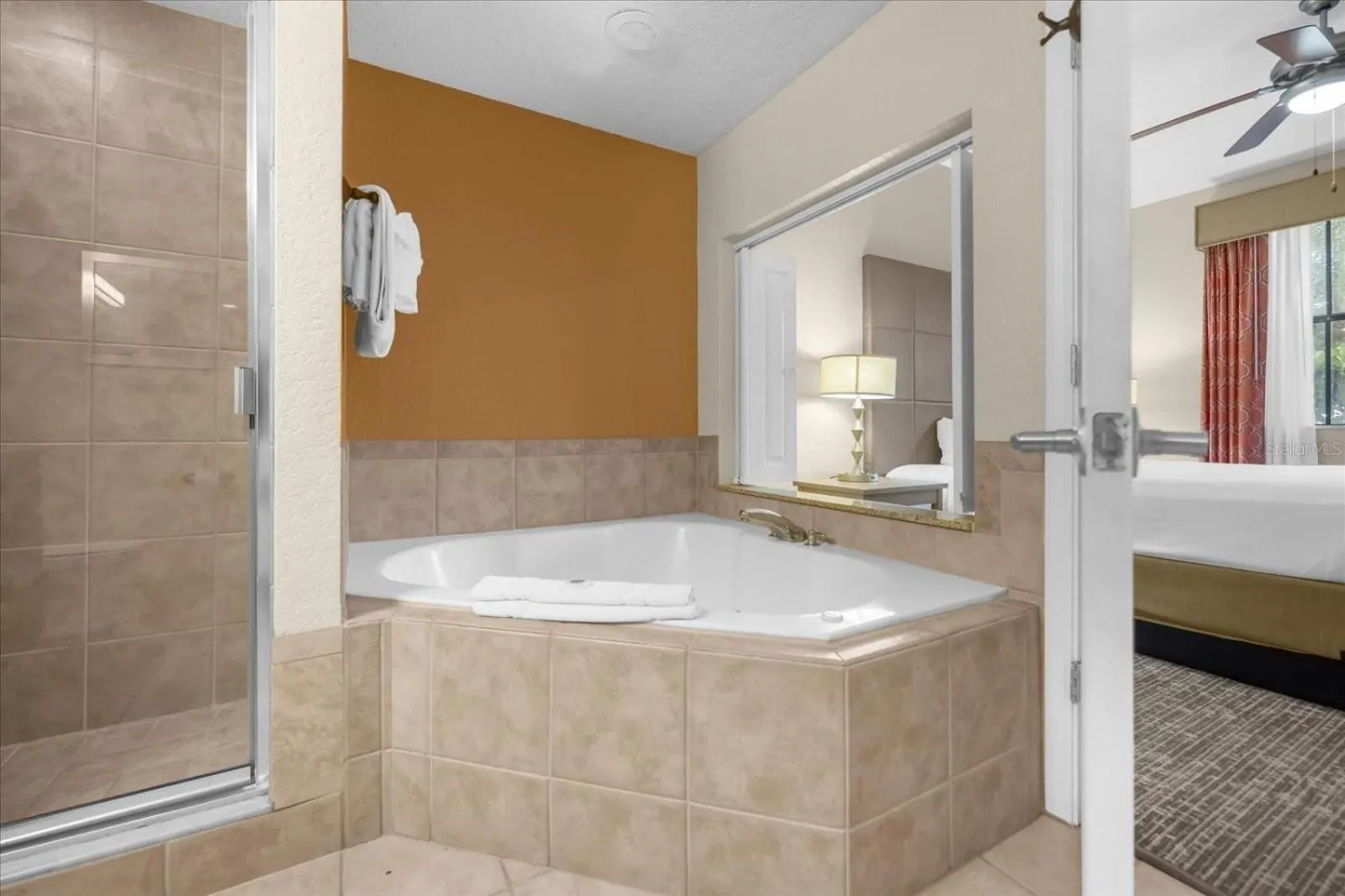 Cozy Orlando Resort Condo 4Mi from Disney