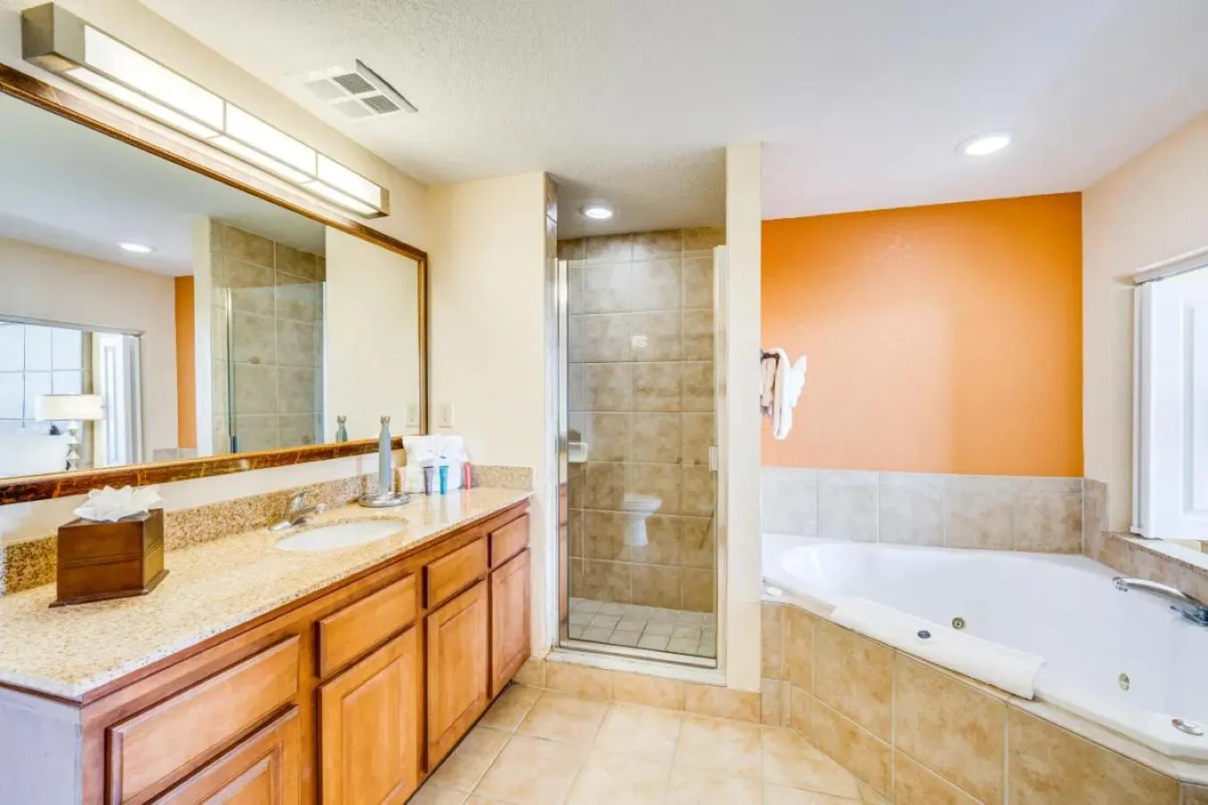 Cozy Orlando Resort Condo 4Mi from Disney