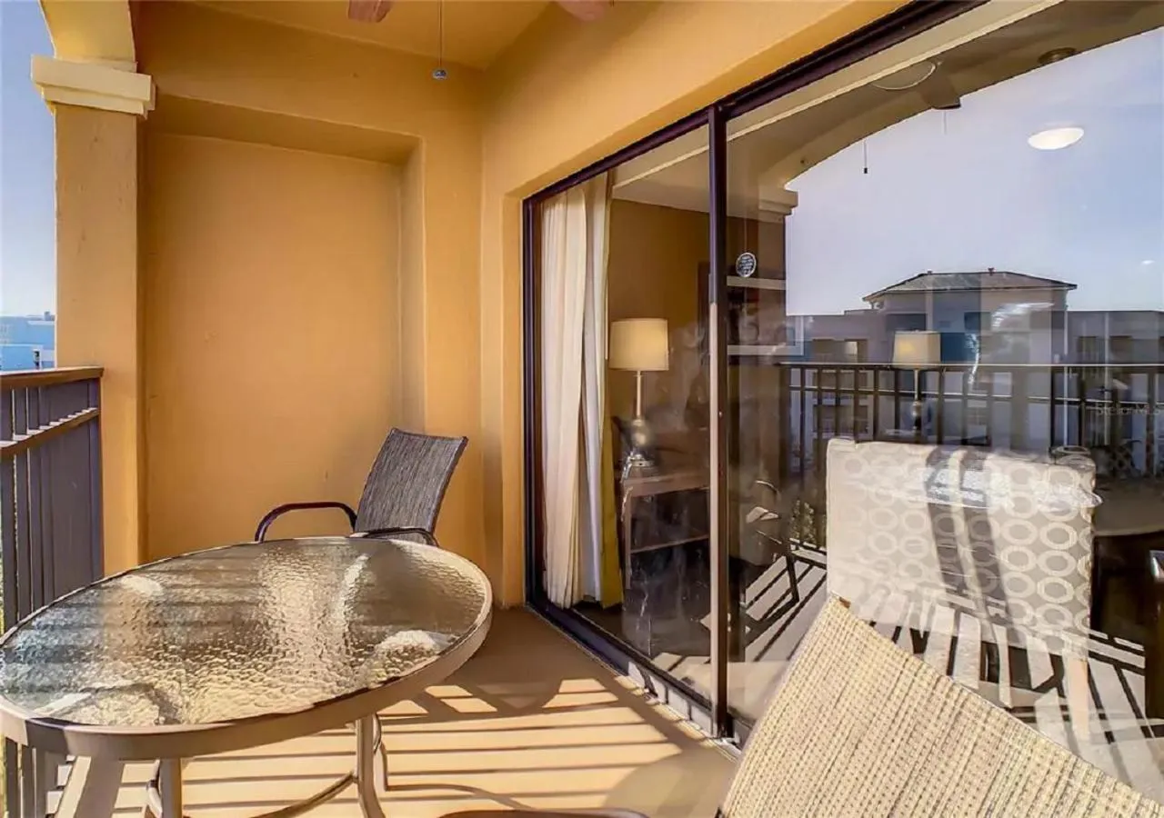 Cozy Orlando Resort Condo 4Mi from Disney