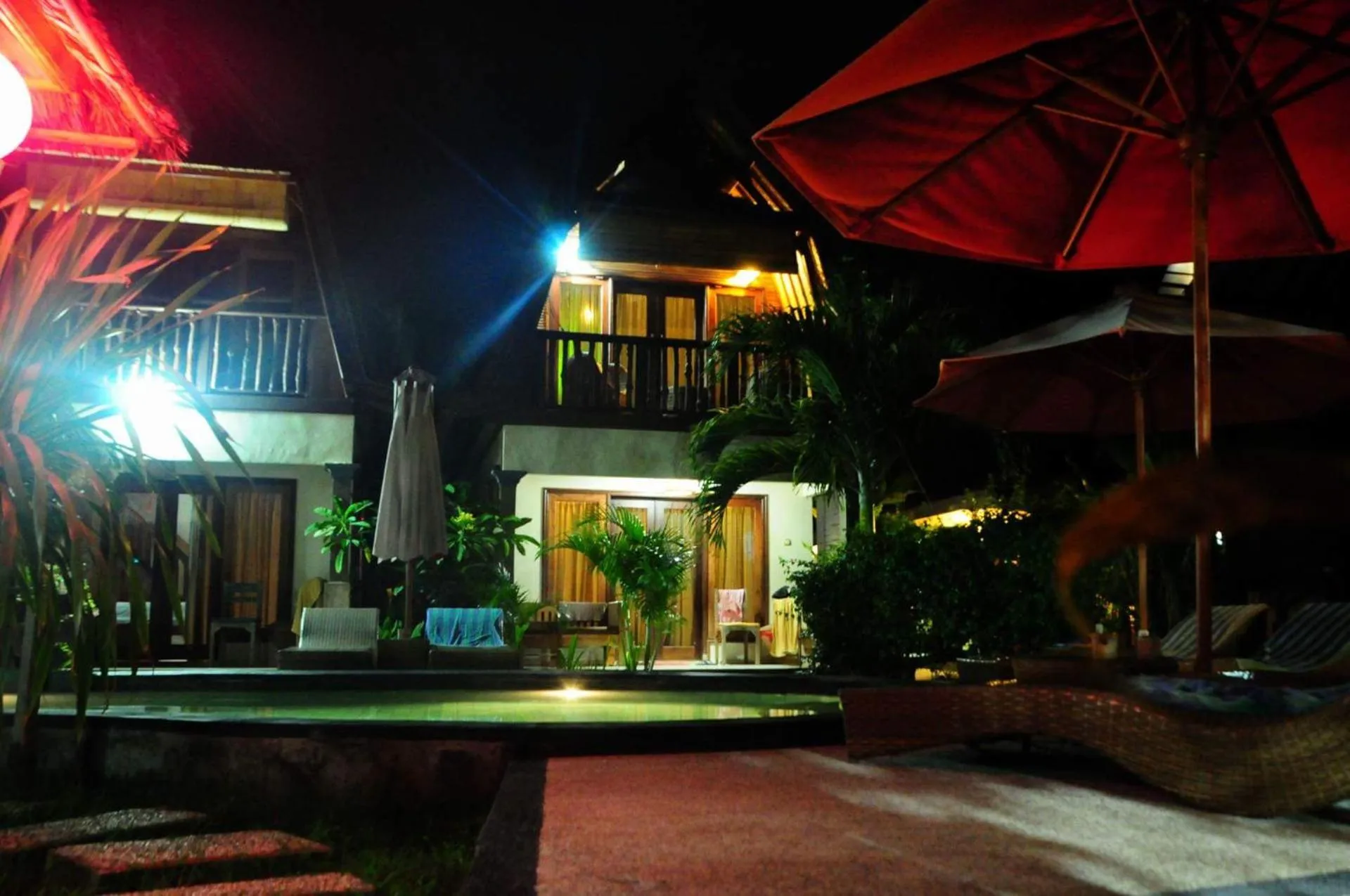 Property building in Gili Flush Harmony