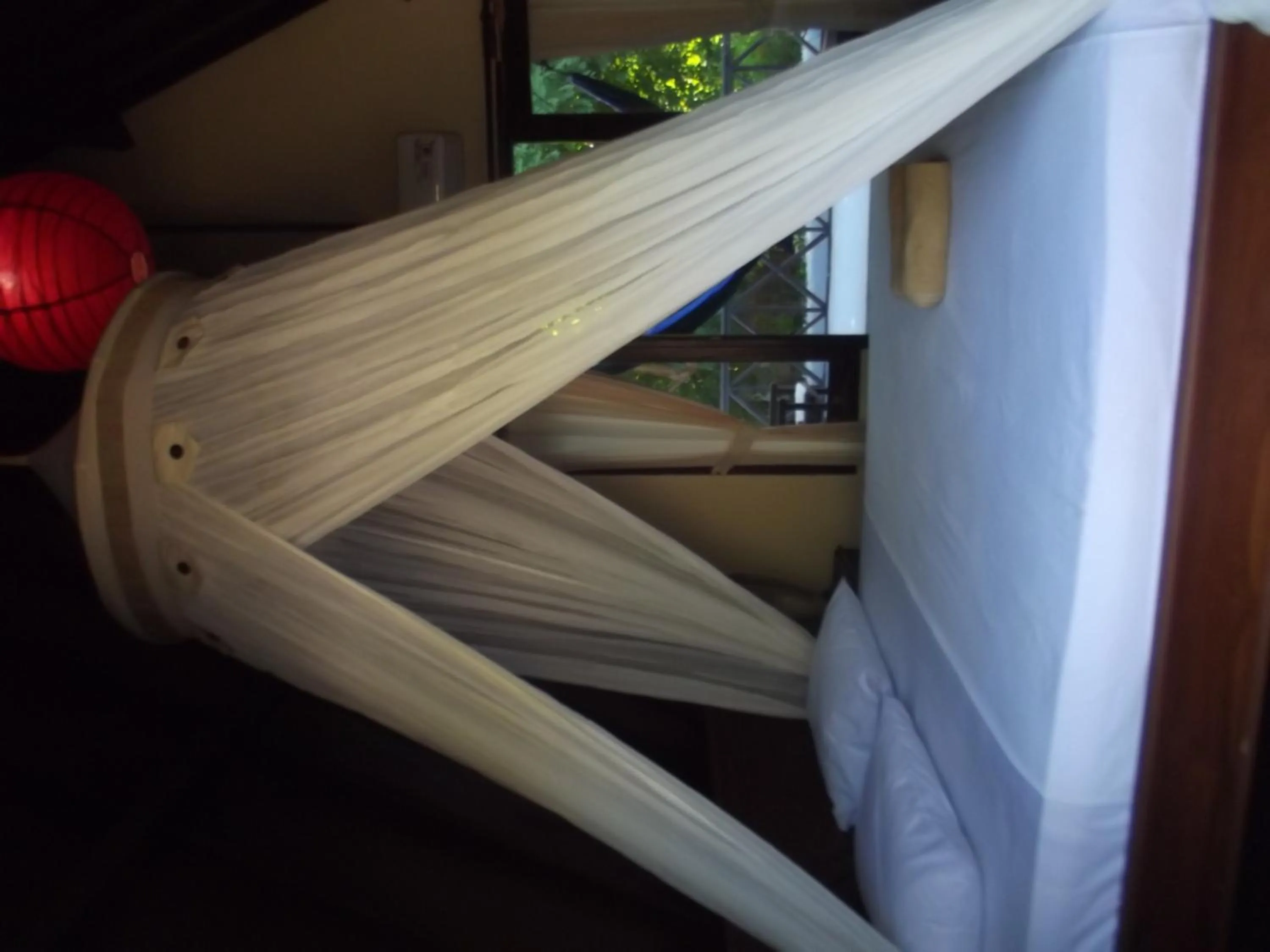 Bed in Gili Flush Harmony