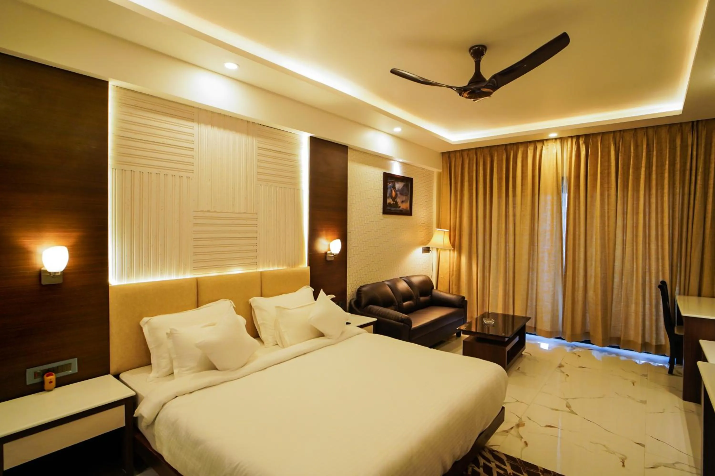 Bed in Shanti Seaview Resort & Spa