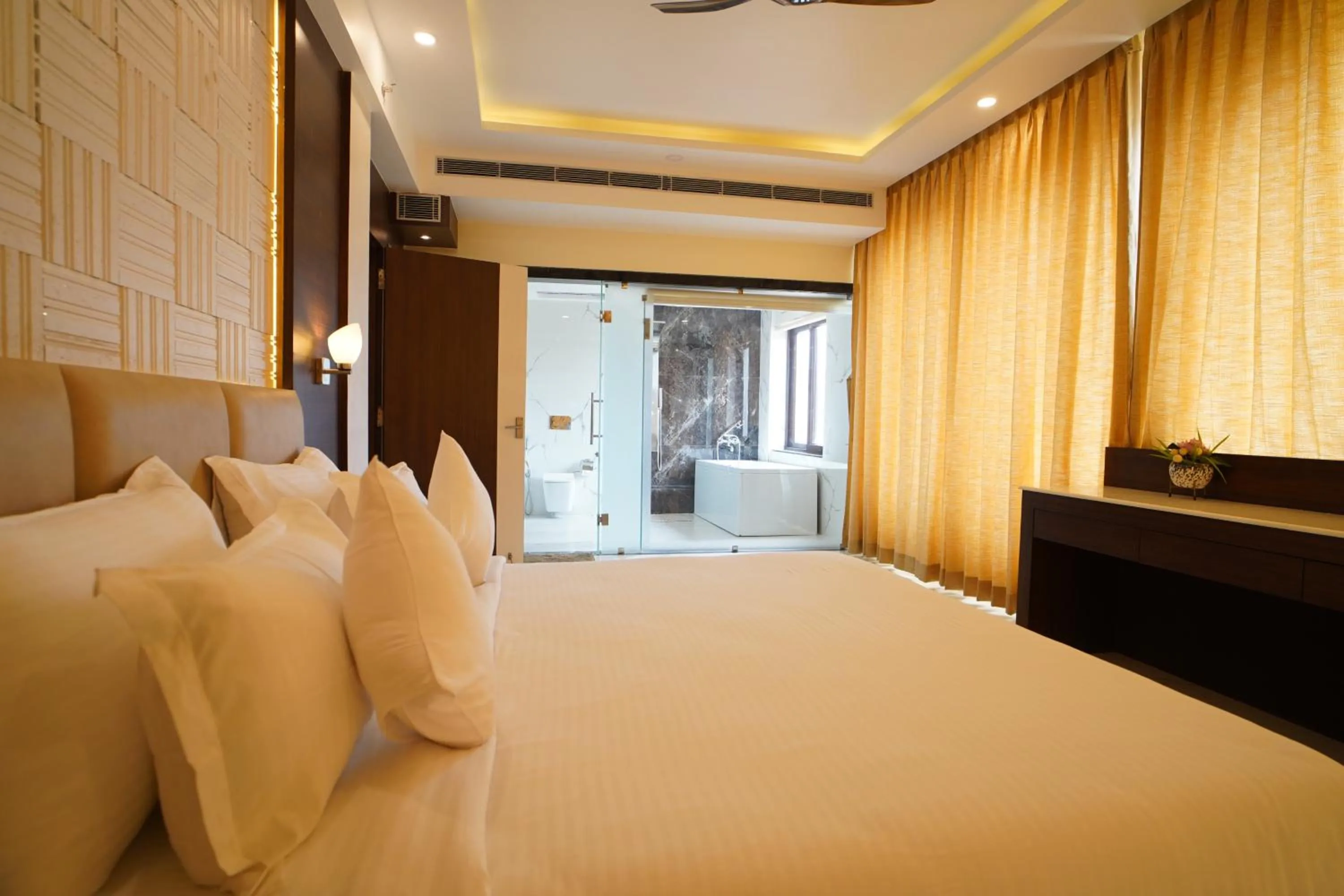 Bed in Shanti Seaview Resort & Spa