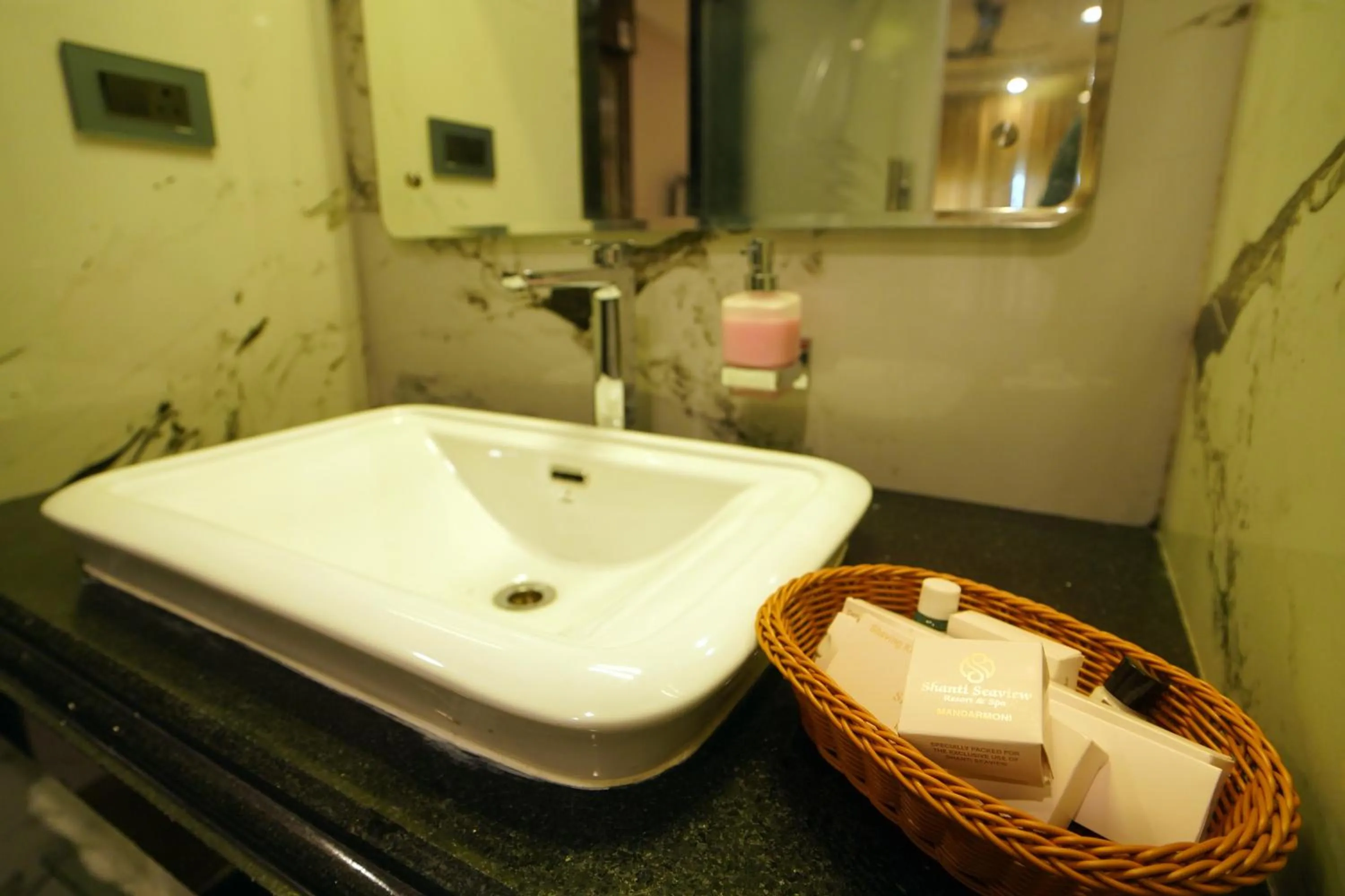 Shanti Seaview Resort & Spa