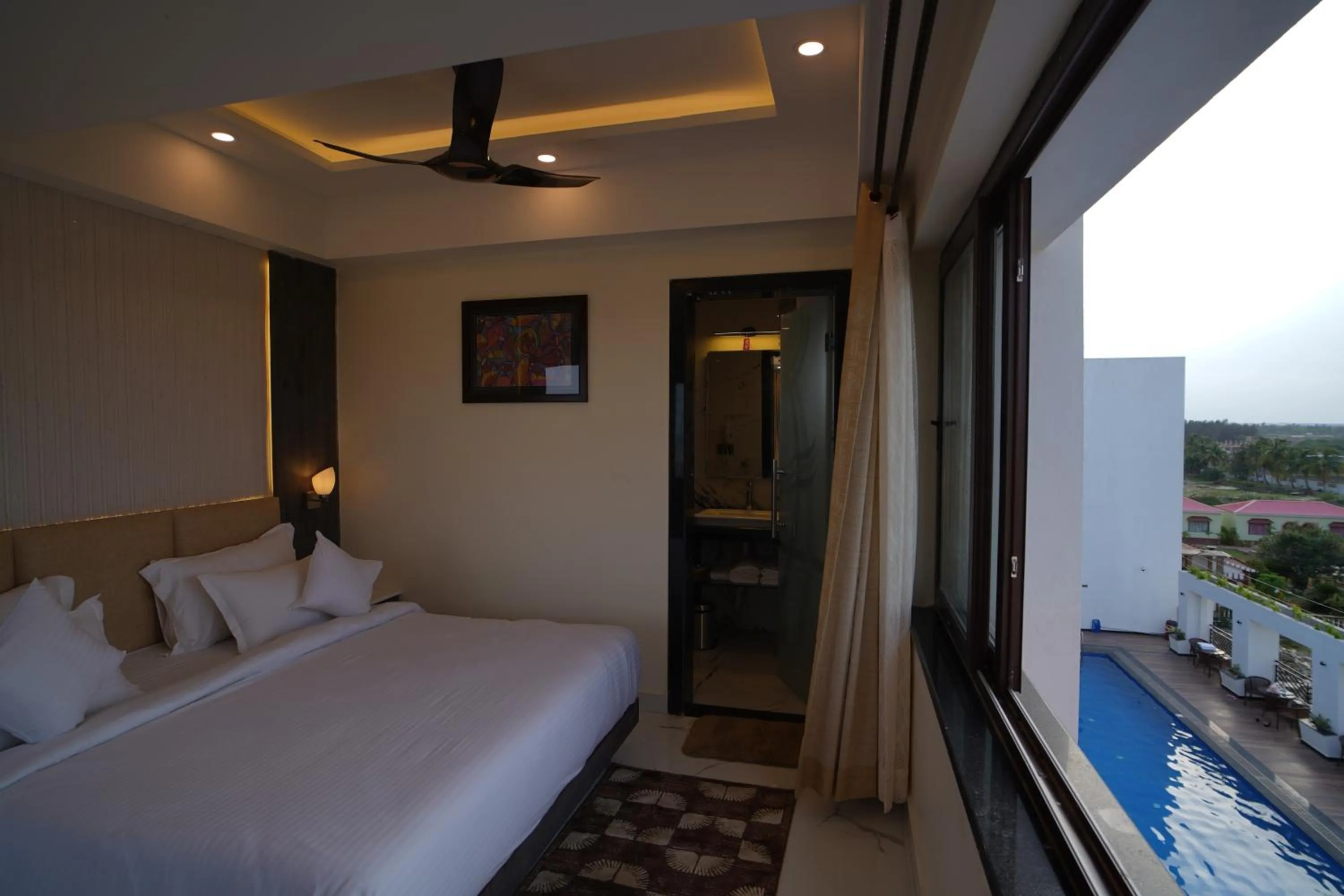 Bed in Shanti Seaview Resort & Spa
