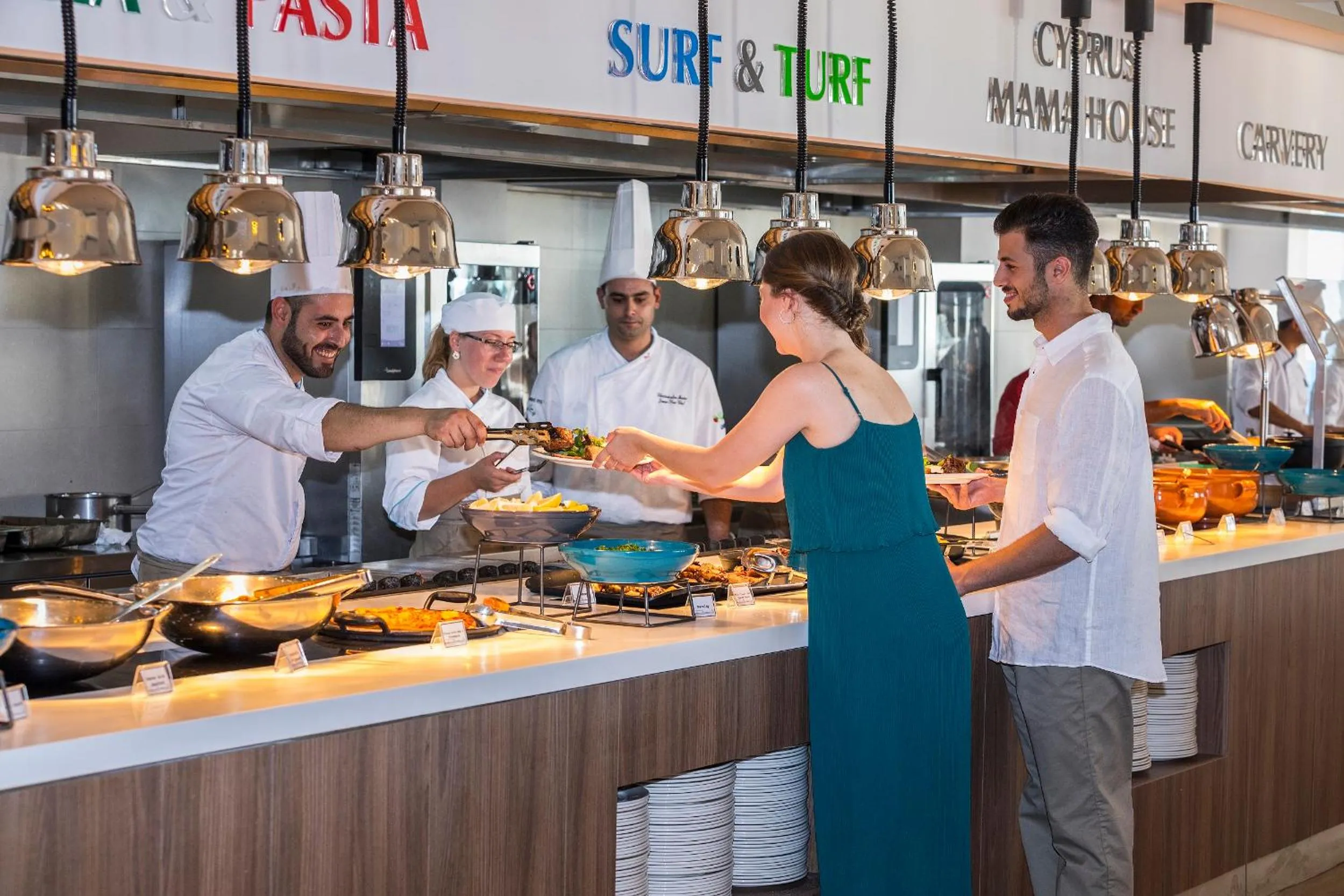 Restaurant/places to eat in Leonardo Plaza Cypria Maris Beach Hotel & Spa