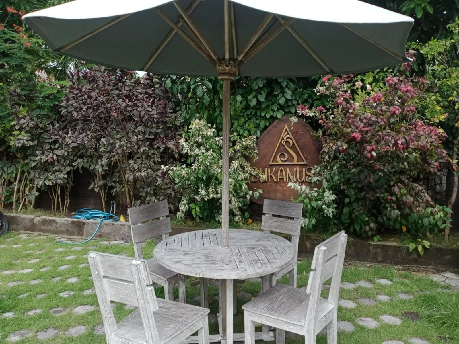 Garden in Sukanusa Luxury Huts