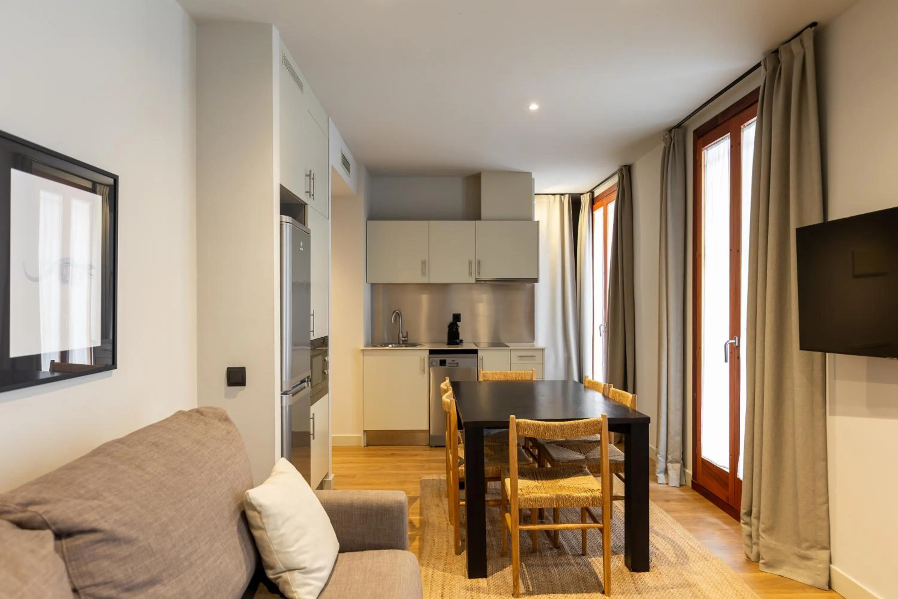 Living room in Uma Suites Barceloneta Beach