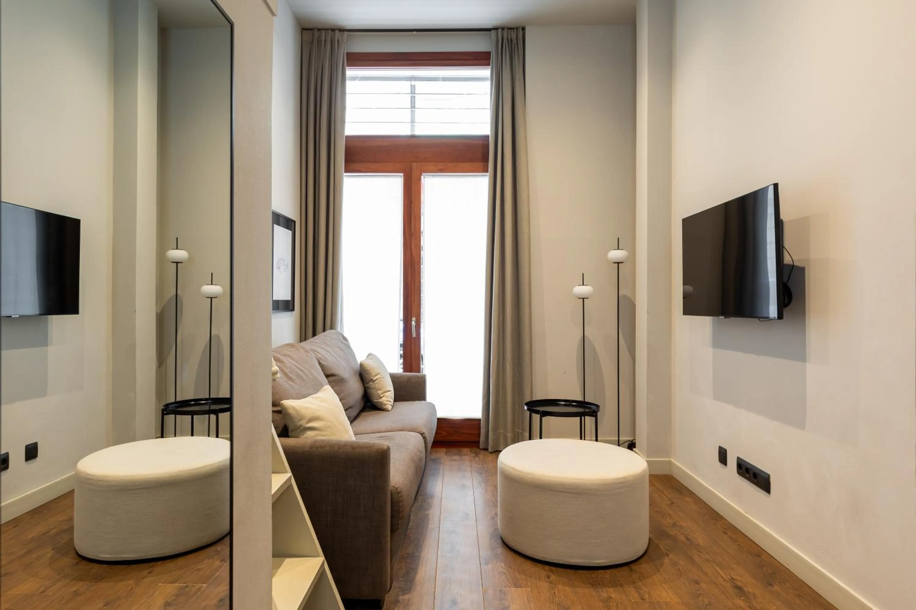 Living room in Uma Suites Barceloneta Beach