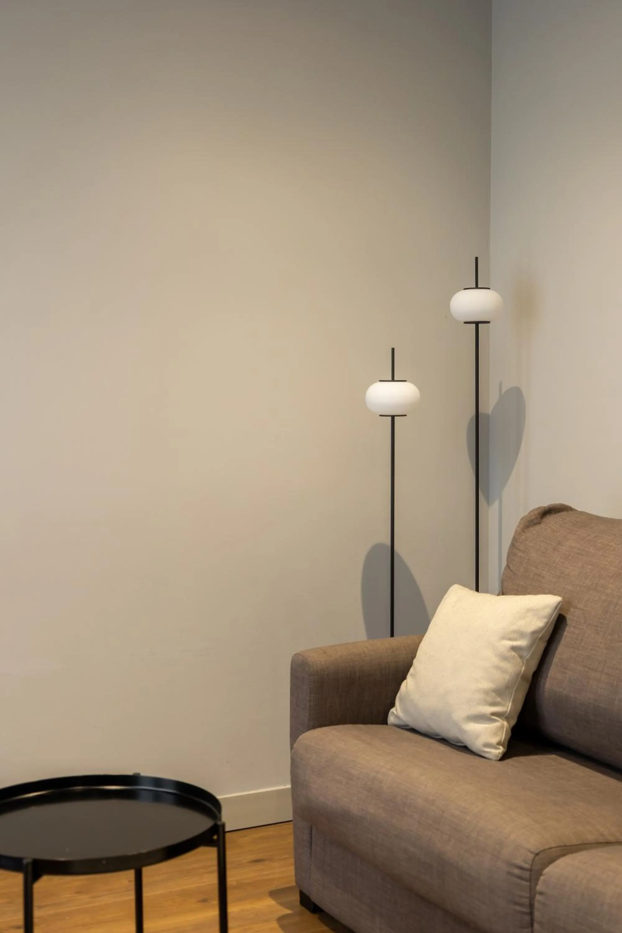 Living room in Uma Suites Barceloneta Beach