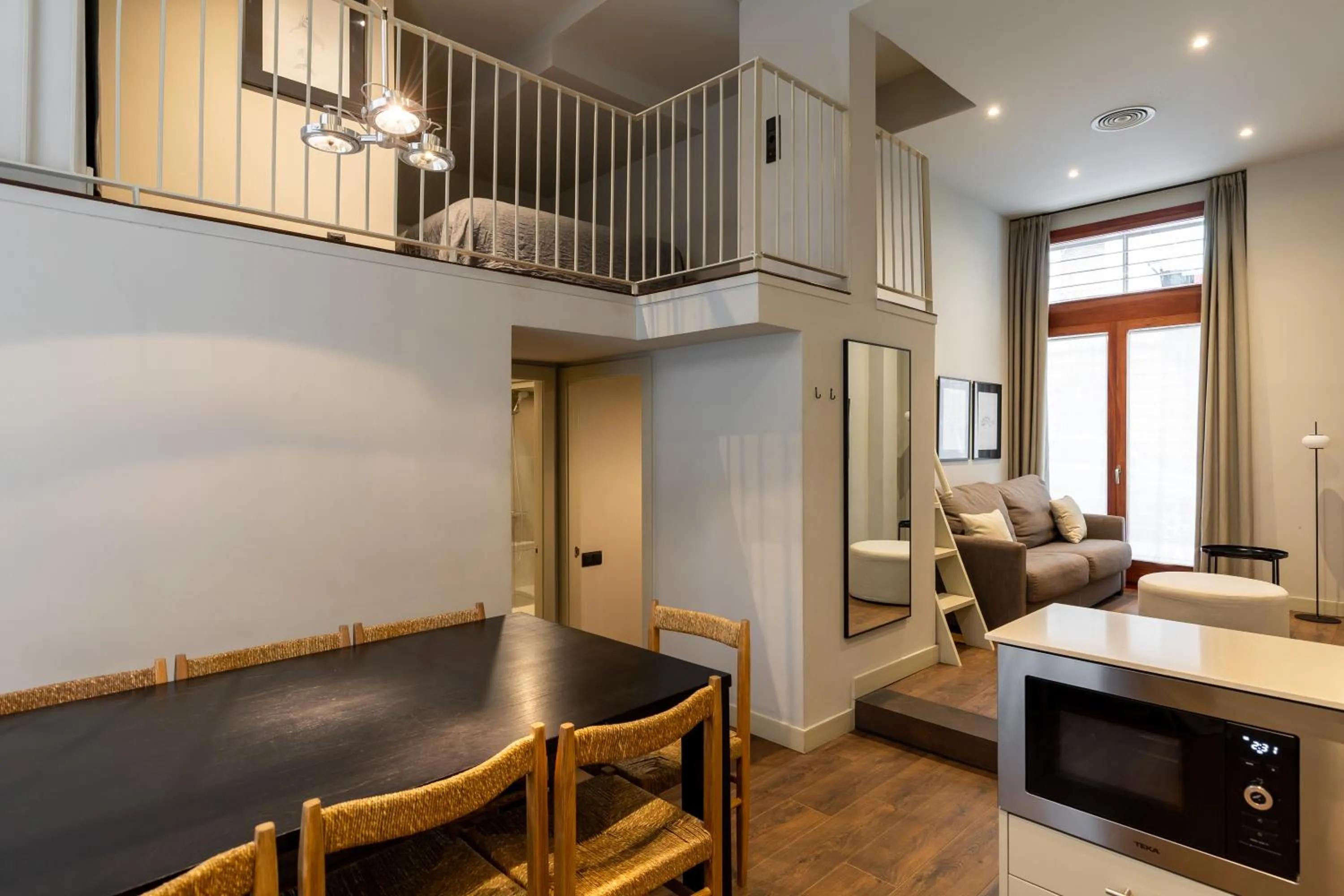 Living room in Uma Suites Barceloneta Beach