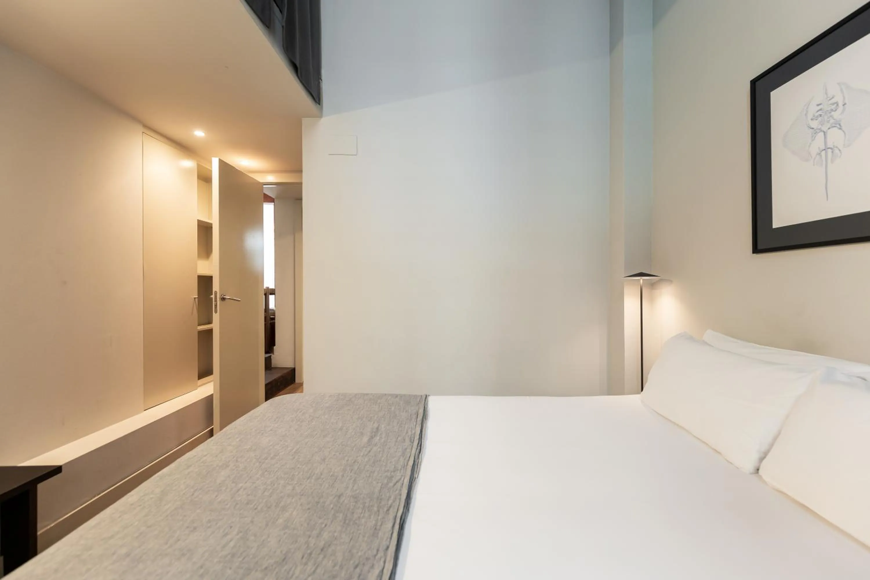 Bedroom, Bed in Uma Suites Barceloneta Beach