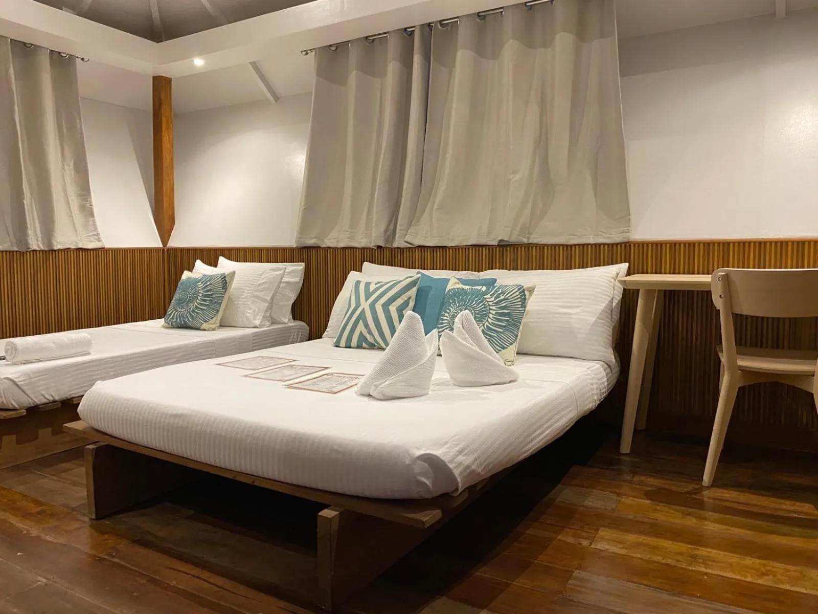 Bed in Casitas de Boracay