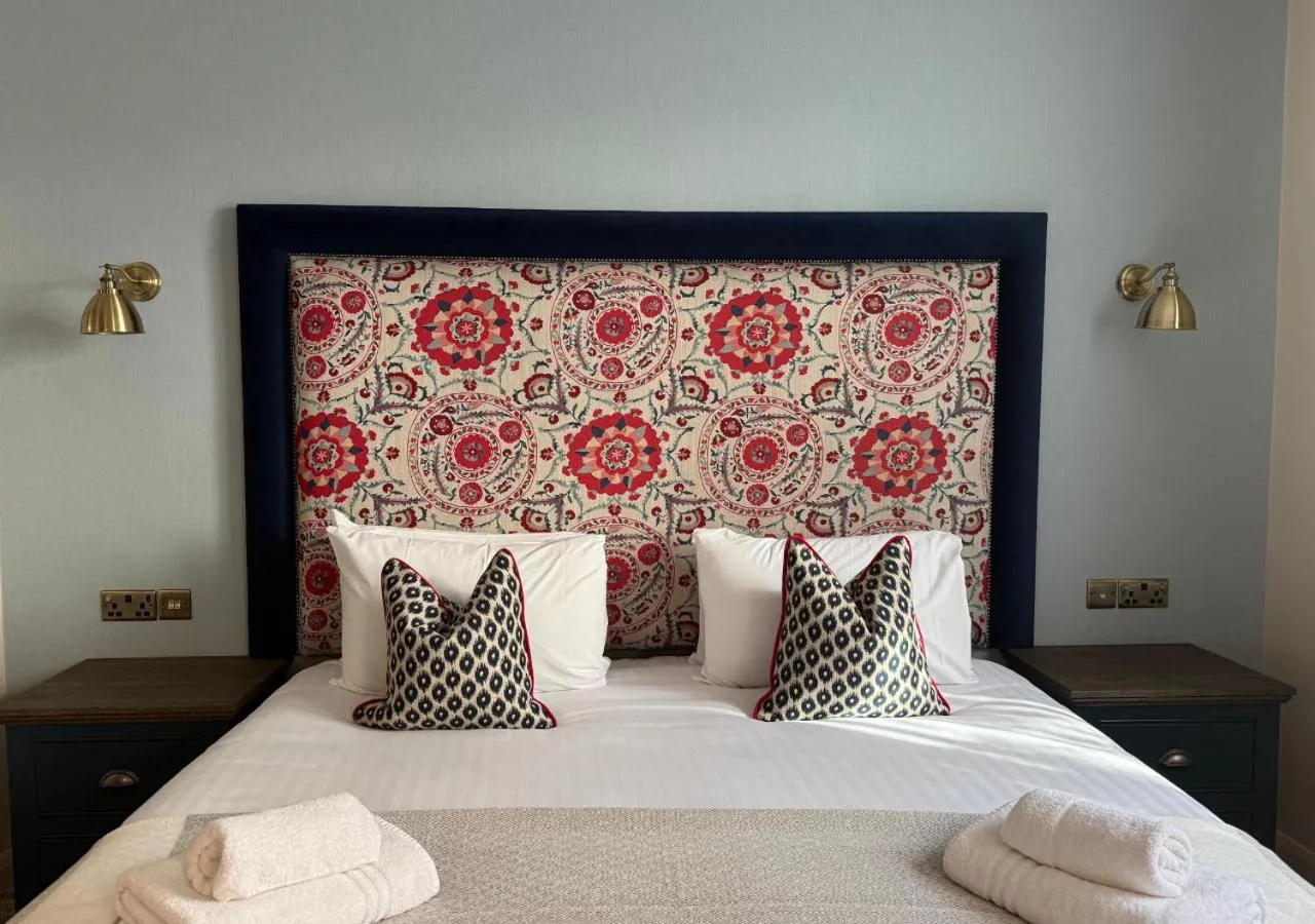 Bed in Thatchers, Leatherhead East Horsley