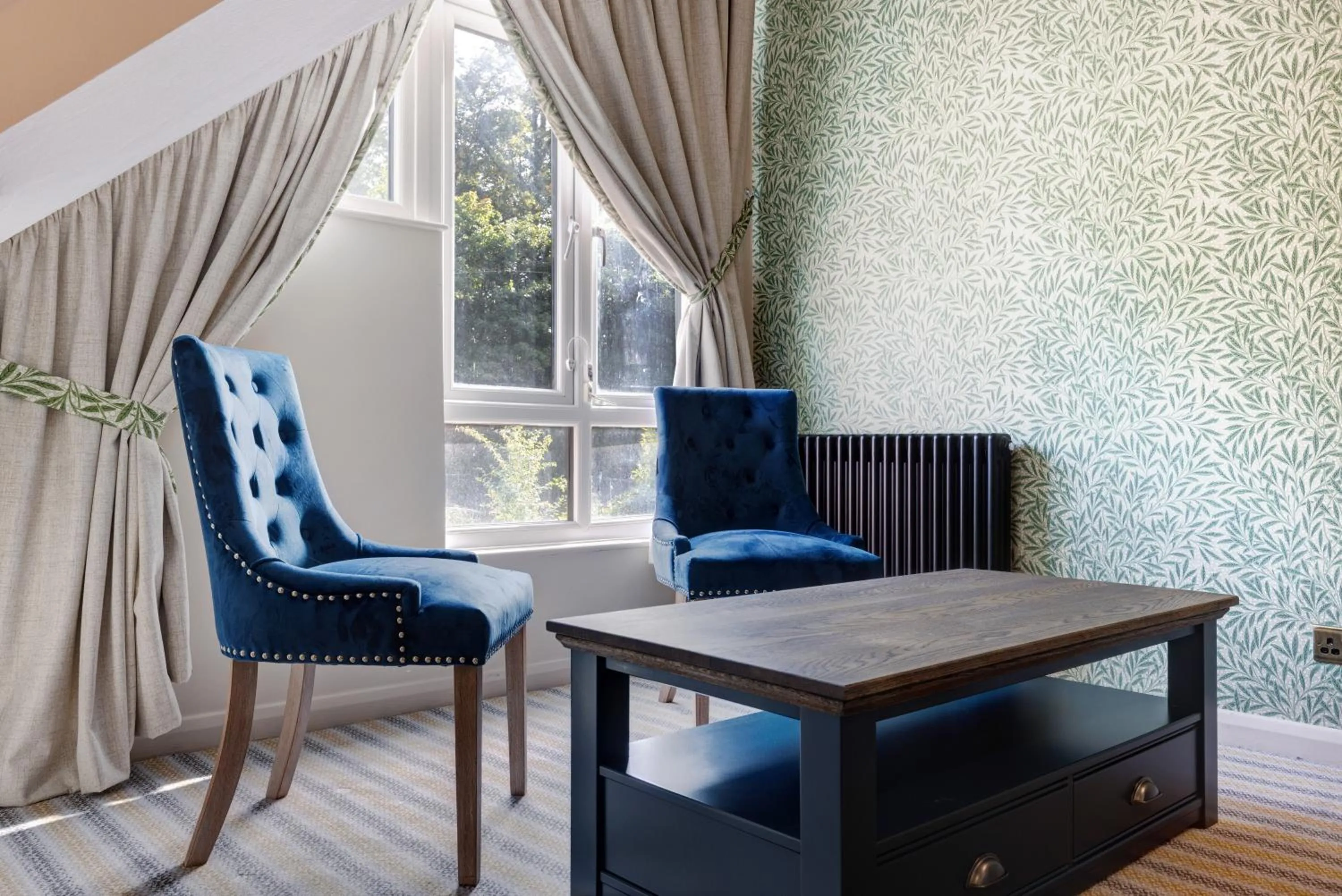 Seating area in Thatchers, Leatherhead East Horsley